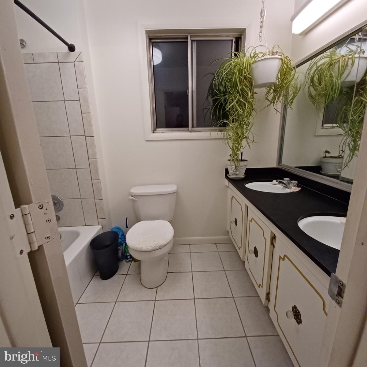 NOB HILL - Residential