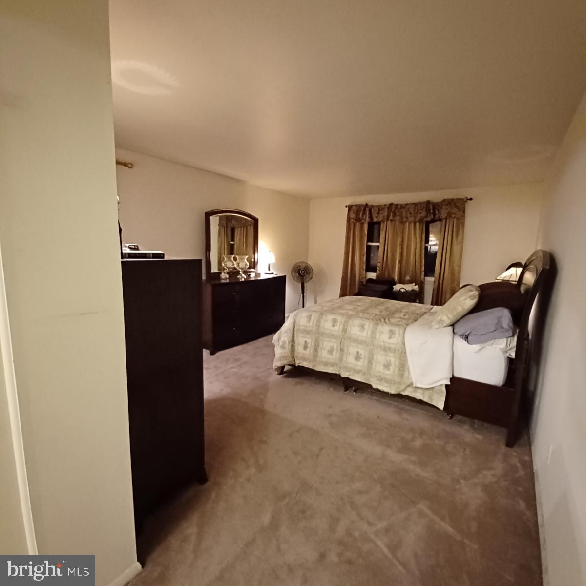 NOB HILL - Residential