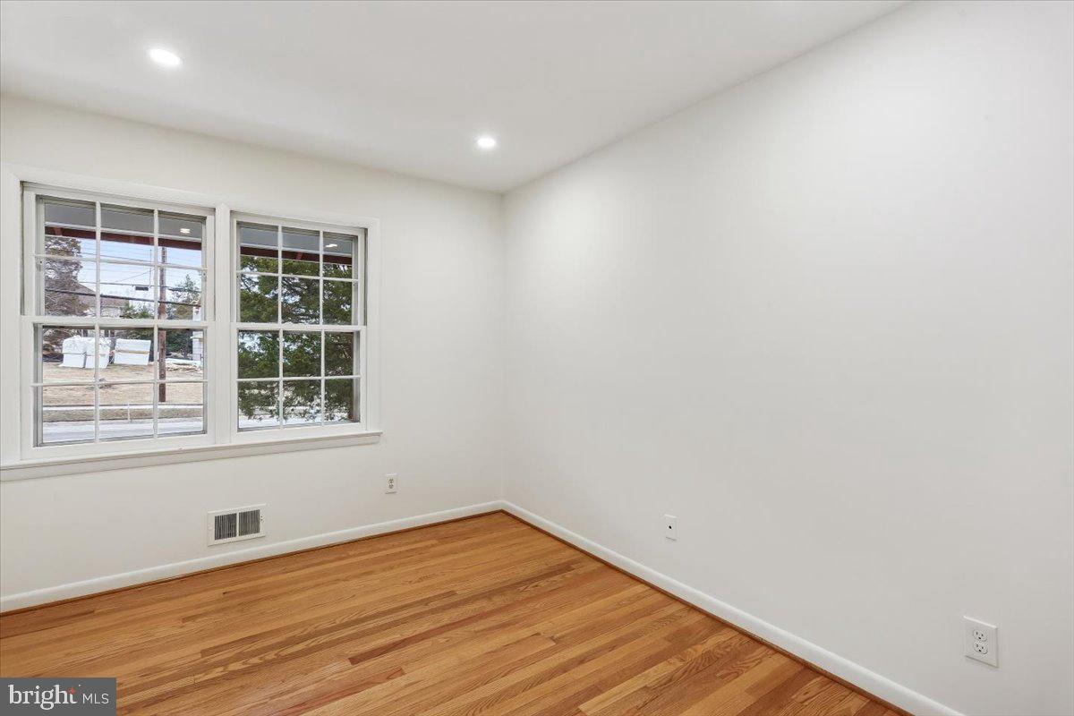 REGENCY ESTATES - Residential