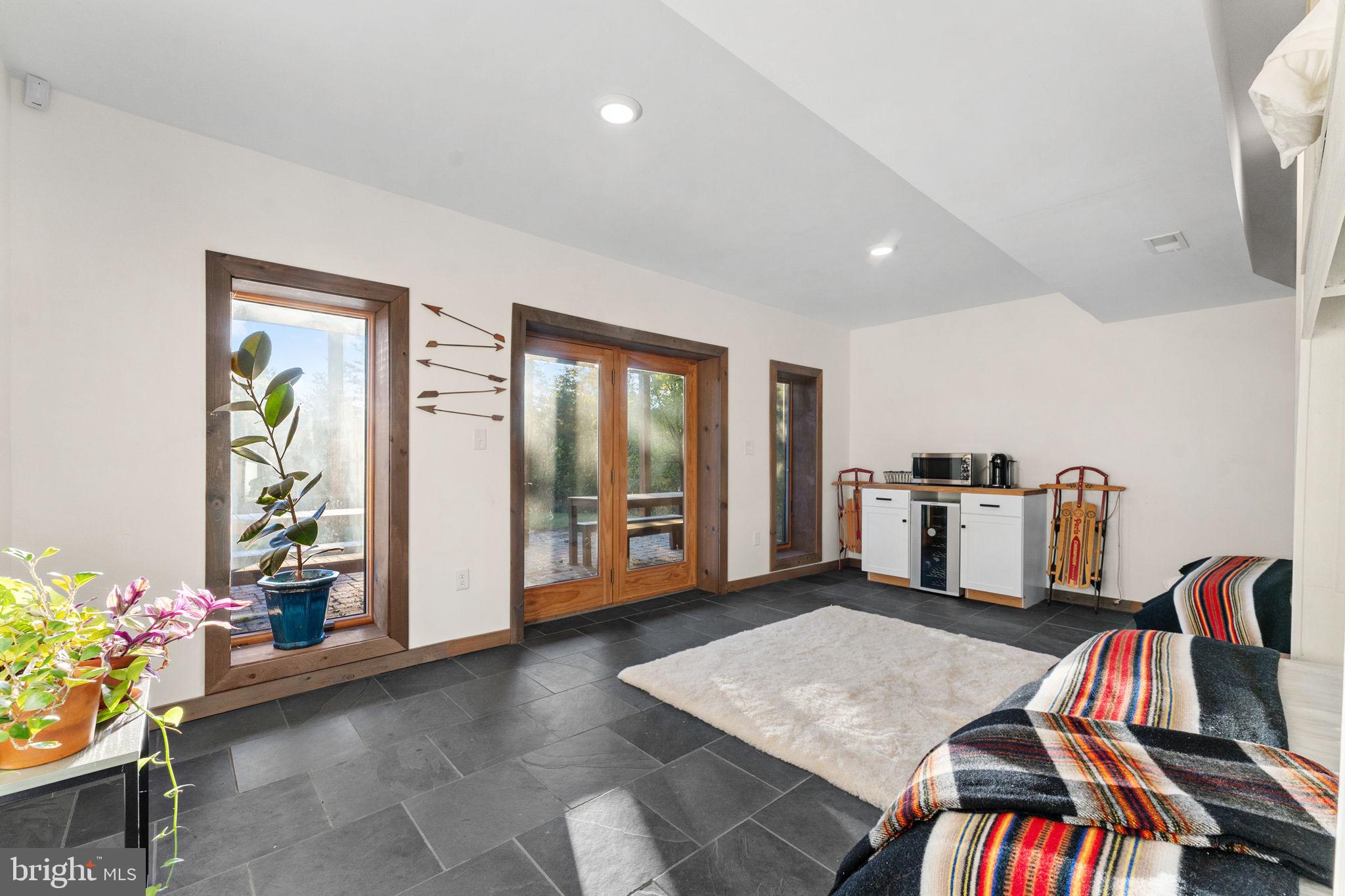 RIVER RIDGE ON THE SHENANDOAH - Residential