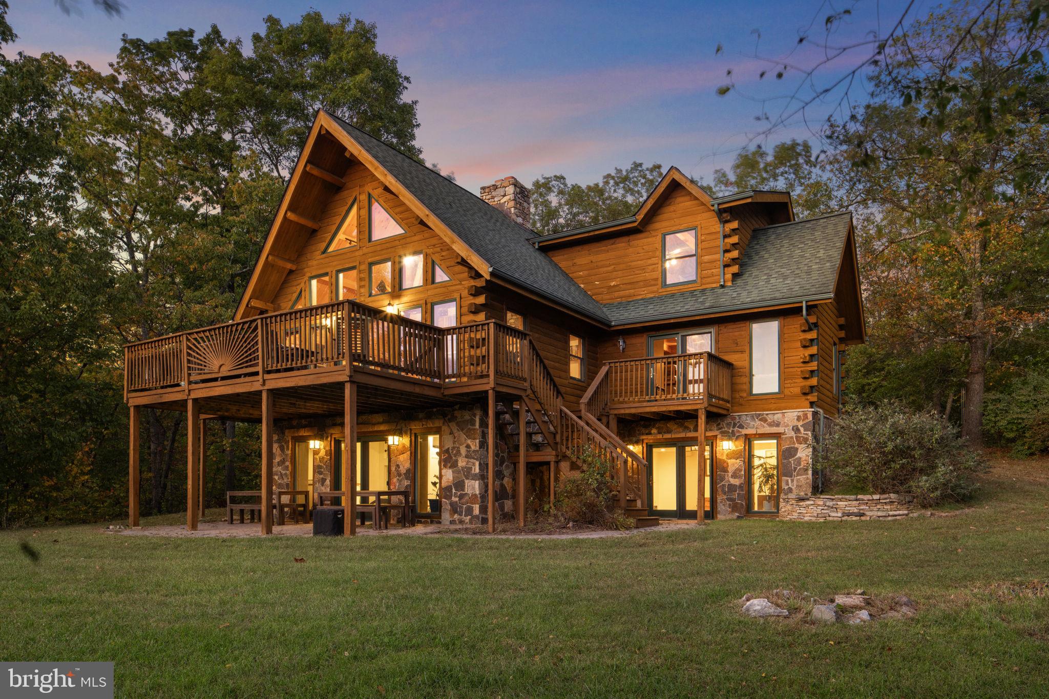 RIVER RIDGE ON THE SHENANDOAH - Residential