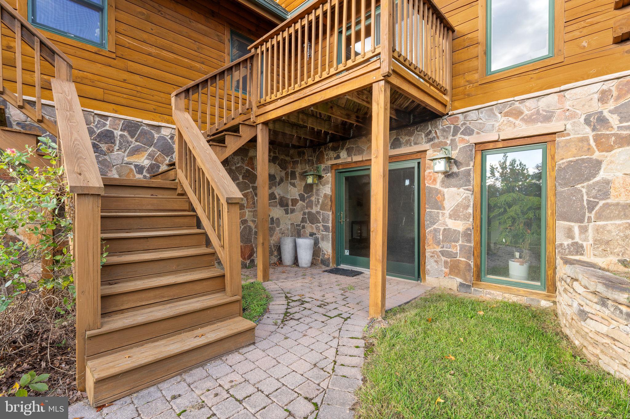 RIVER RIDGE ON THE SHENANDOAH - Residential