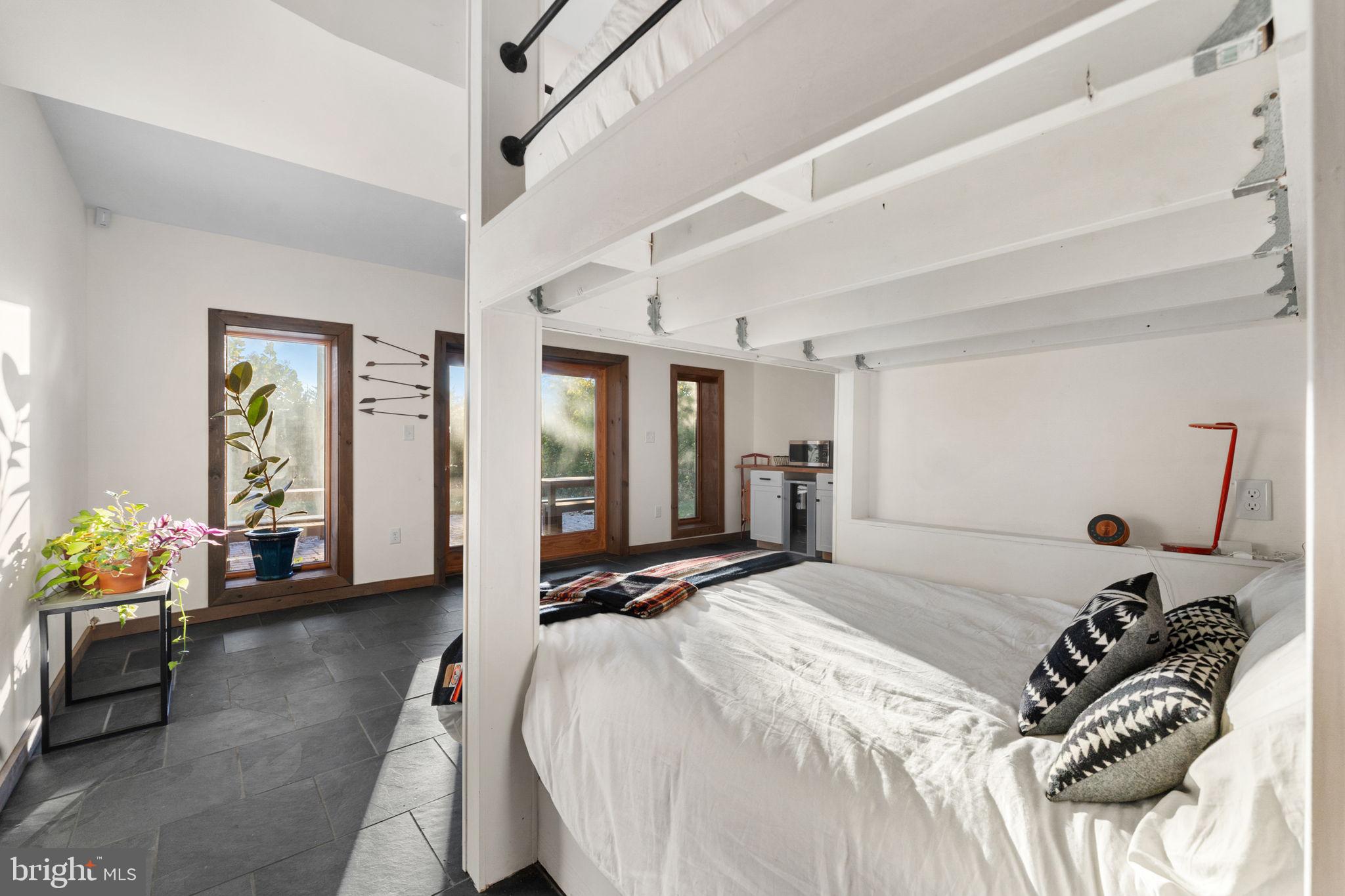 RIVER RIDGE ON THE SHENANDOAH - Residential