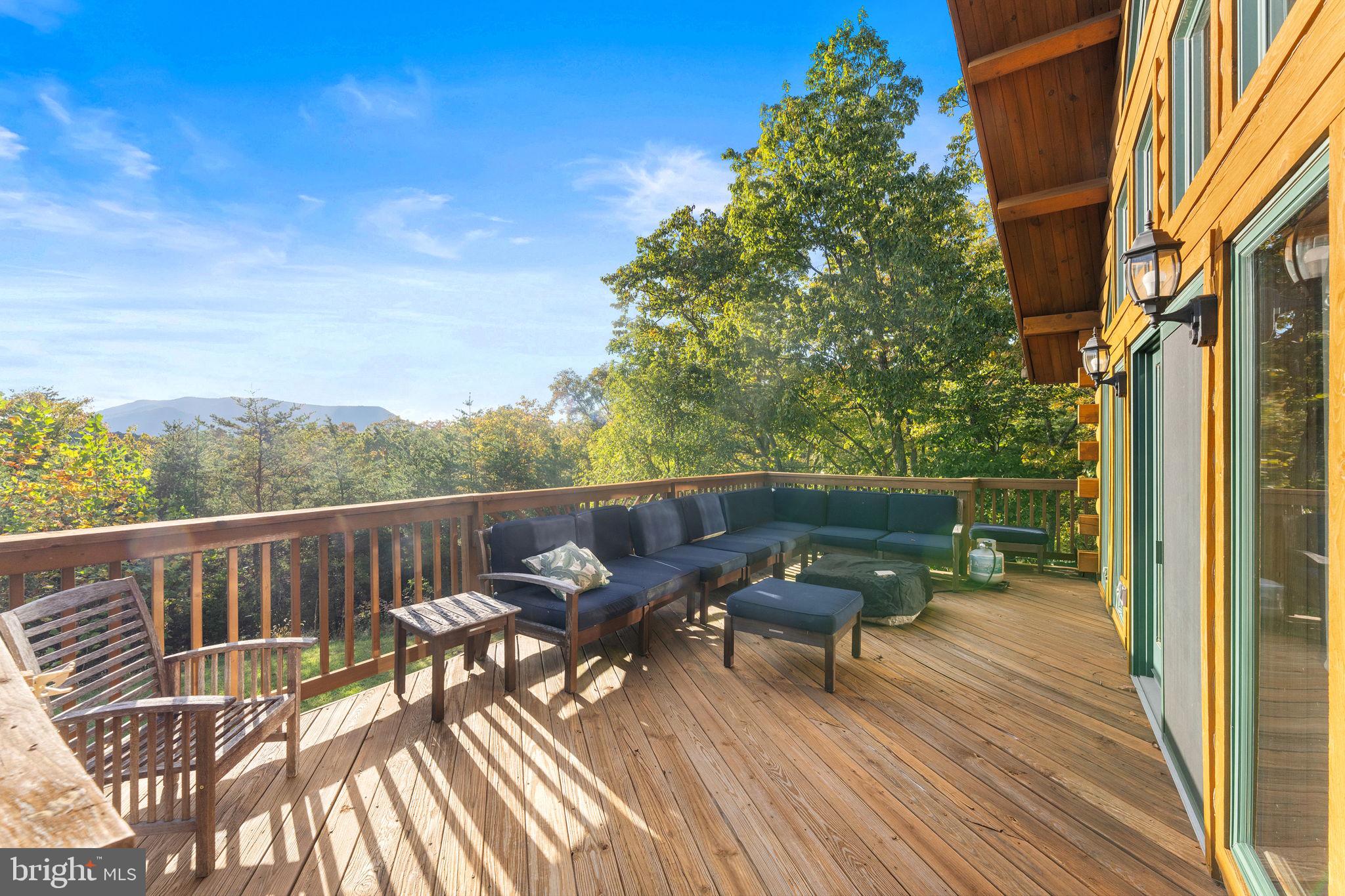 RIVER RIDGE ON THE SHENANDOAH - Residential