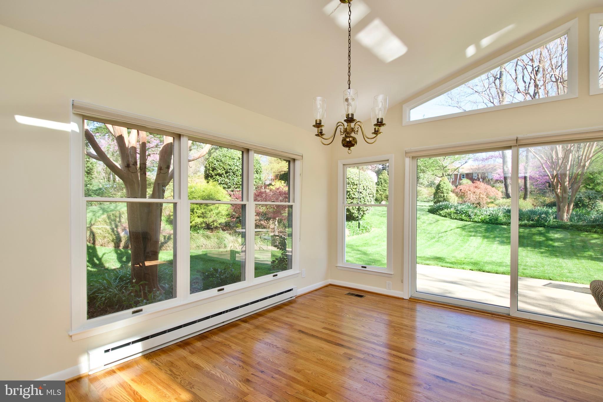 WILLOW RUN - Residential