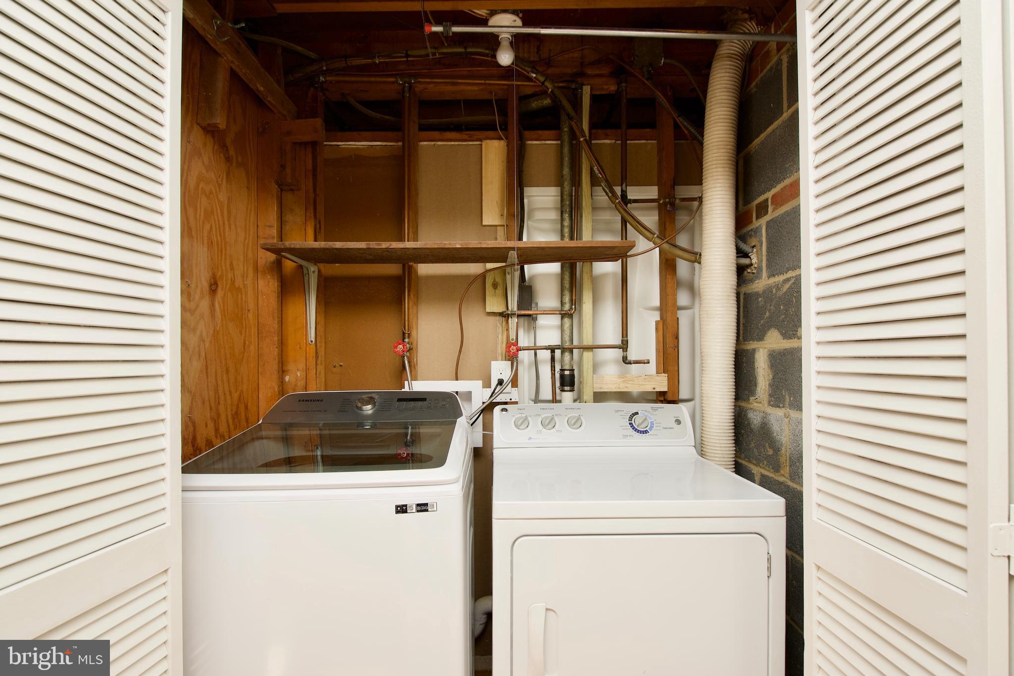 WILLOW RUN - Residential