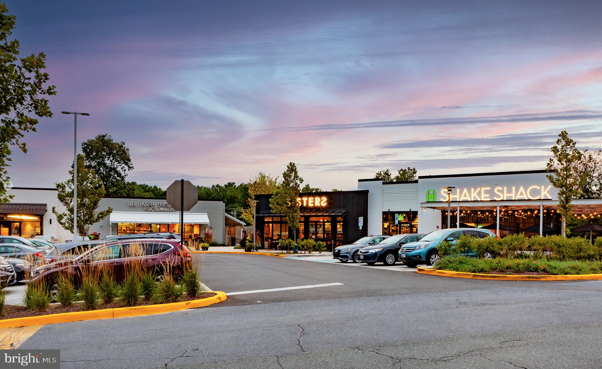 LUXMANOR - Residential