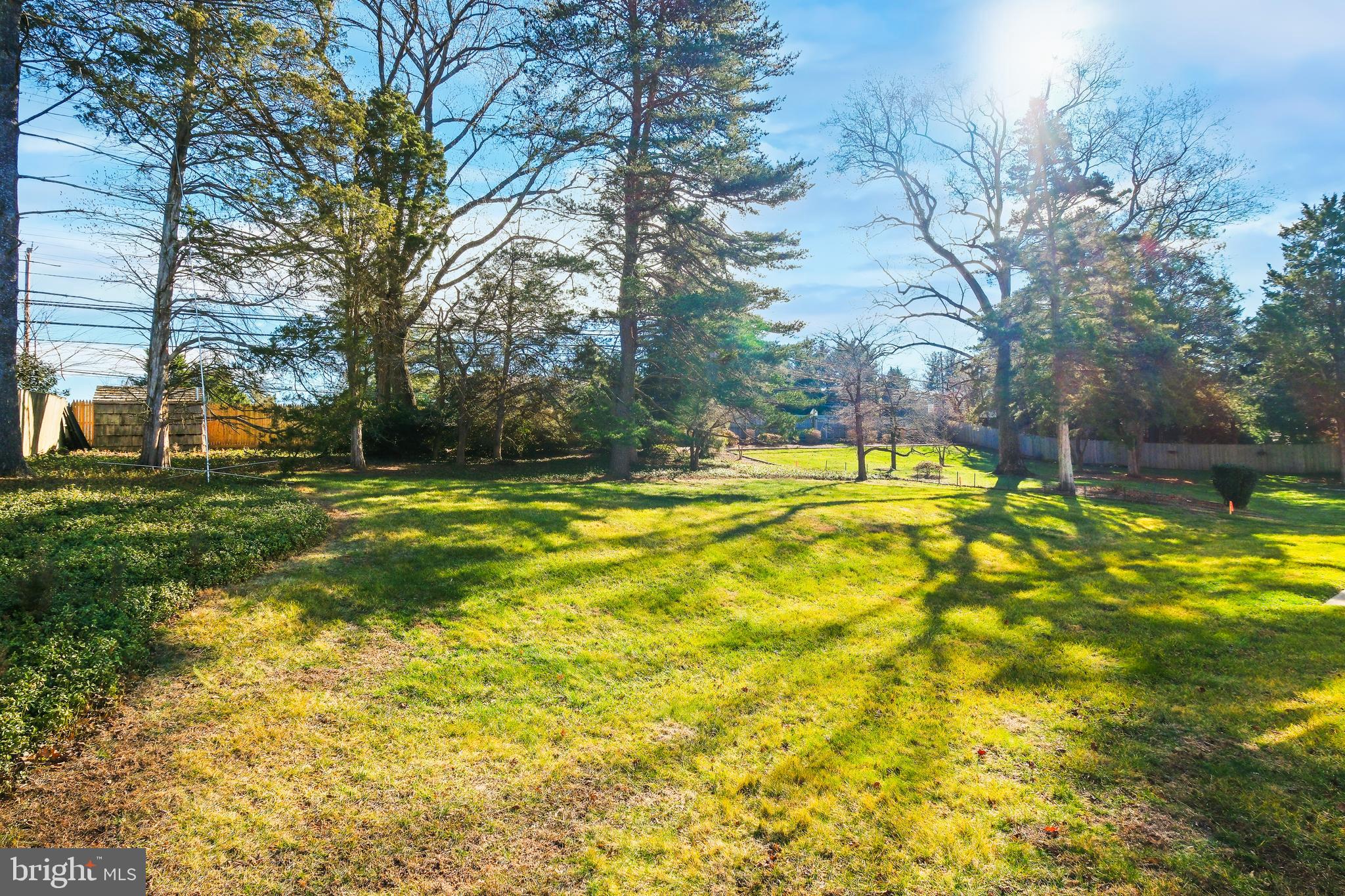 LUXMANOR - Residential