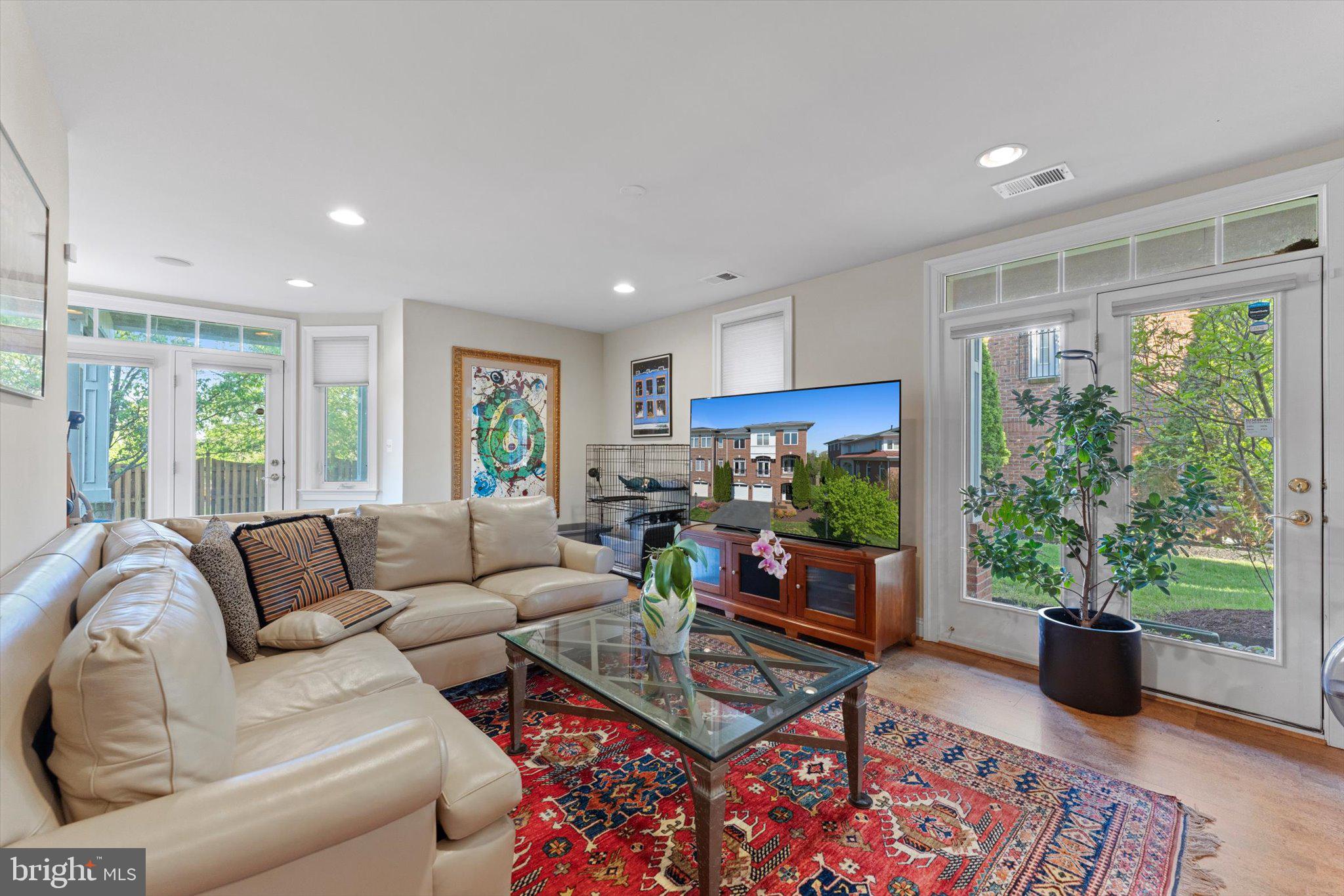 LANSDOWNE ON THE POTOMAC - Residential