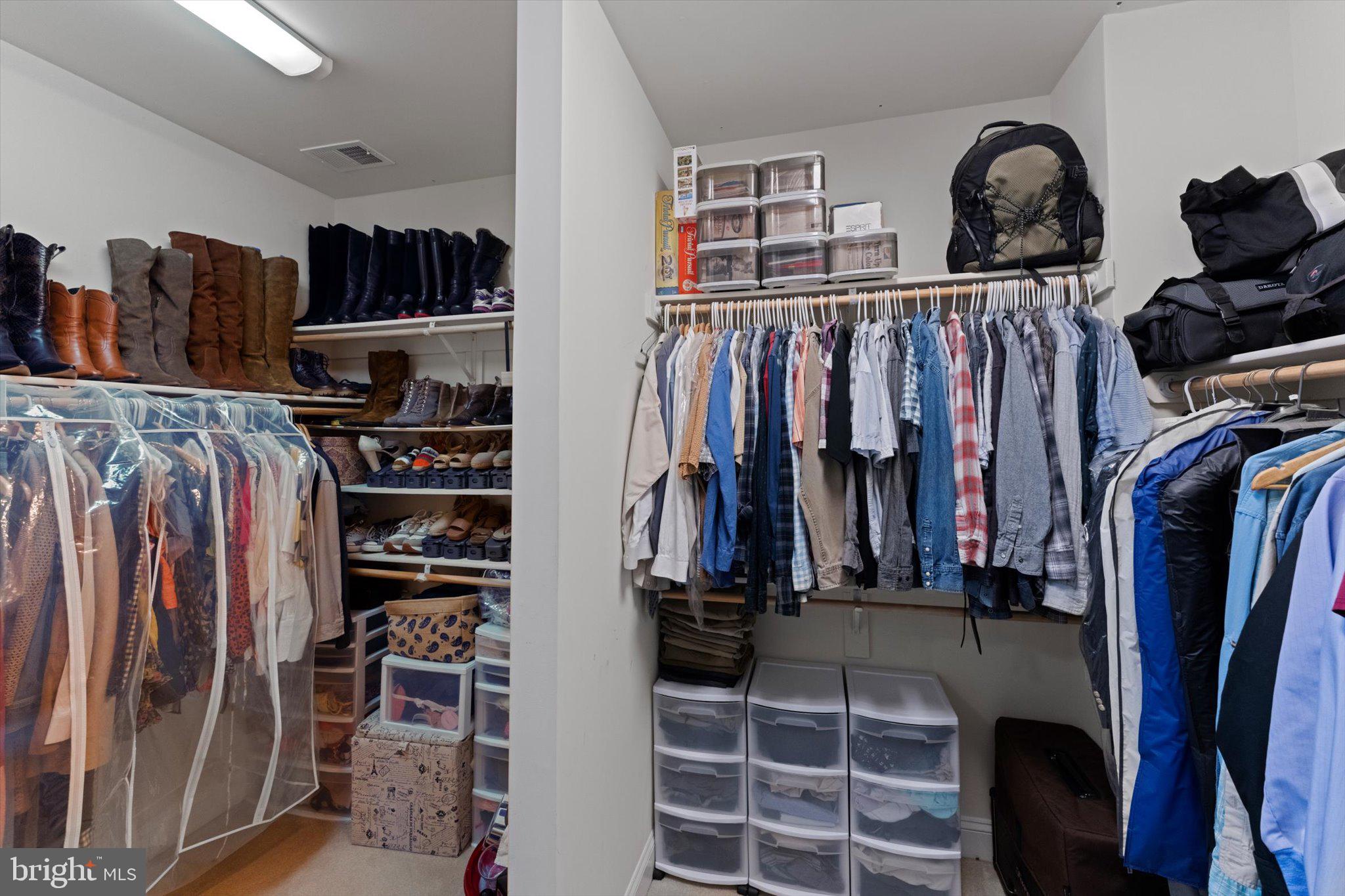 LANSDOWNE ON THE POTOMAC - Residential