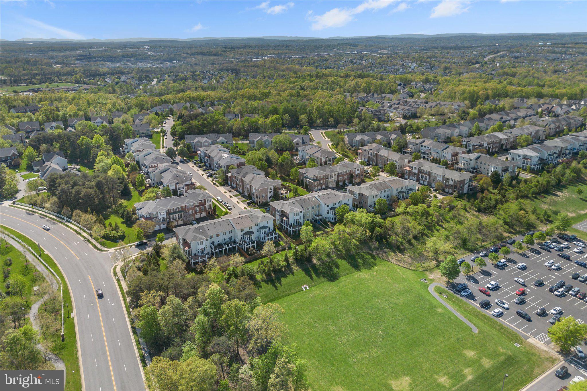 LANSDOWNE ON THE POTOMAC - Residential