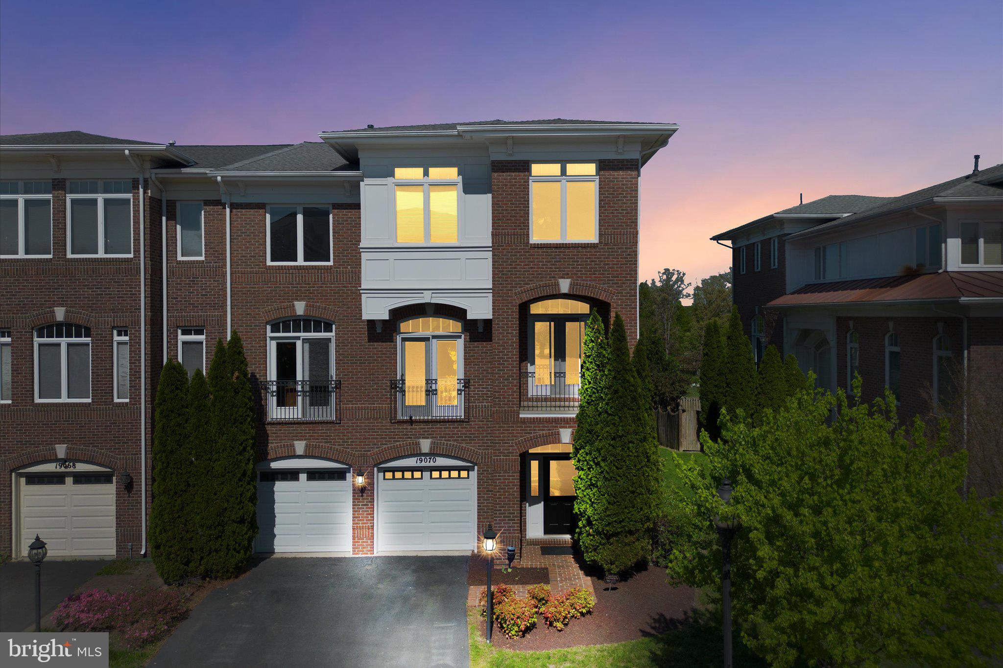 LANSDOWNE ON THE POTOMAC - Residential