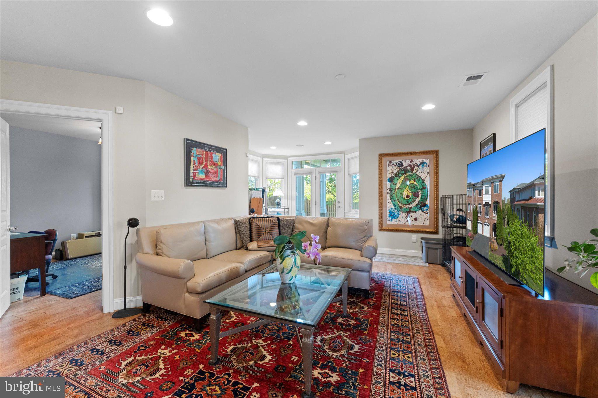 LANSDOWNE ON THE POTOMAC - Residential