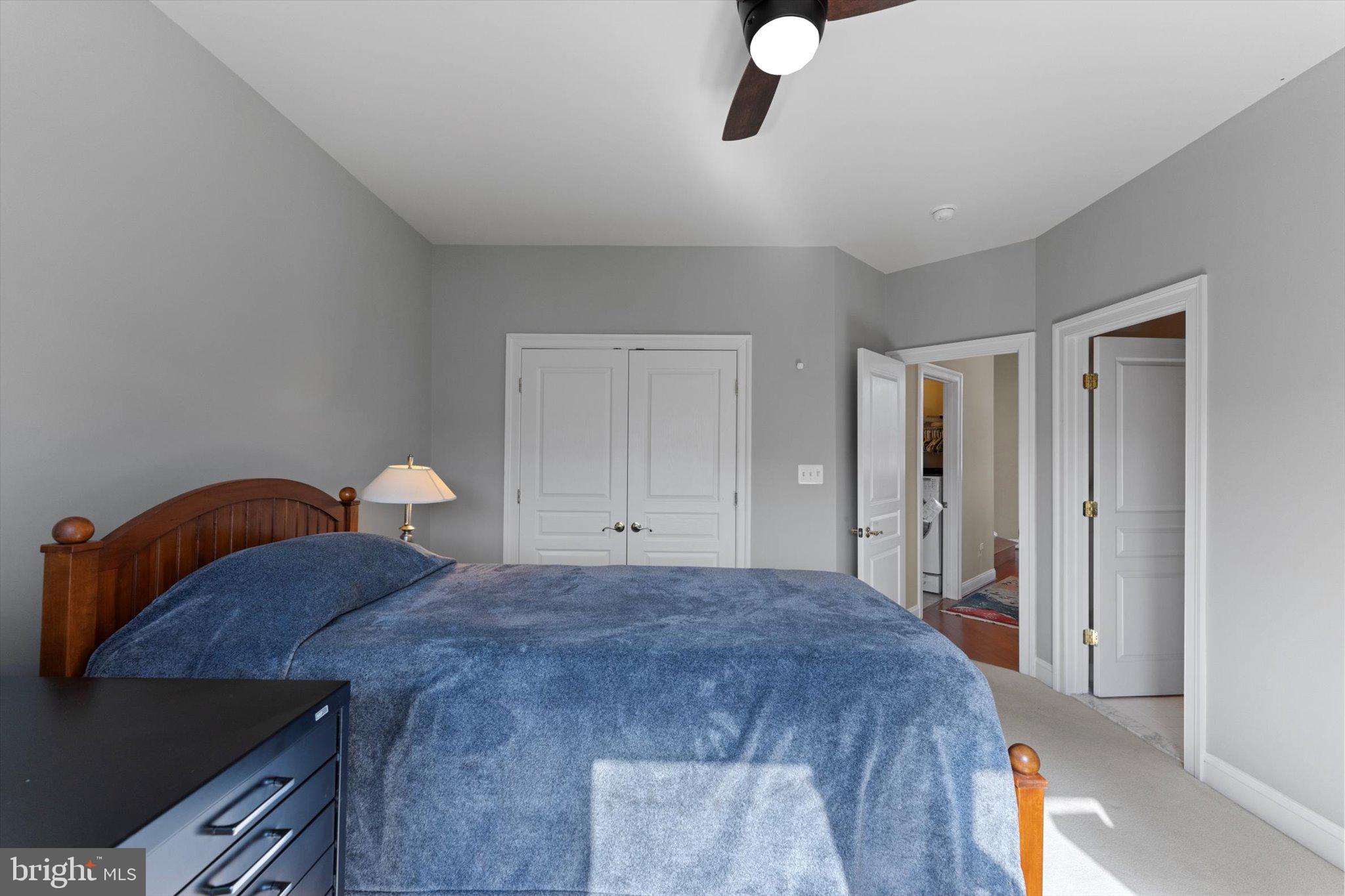 LANSDOWNE ON THE POTOMAC - Residential