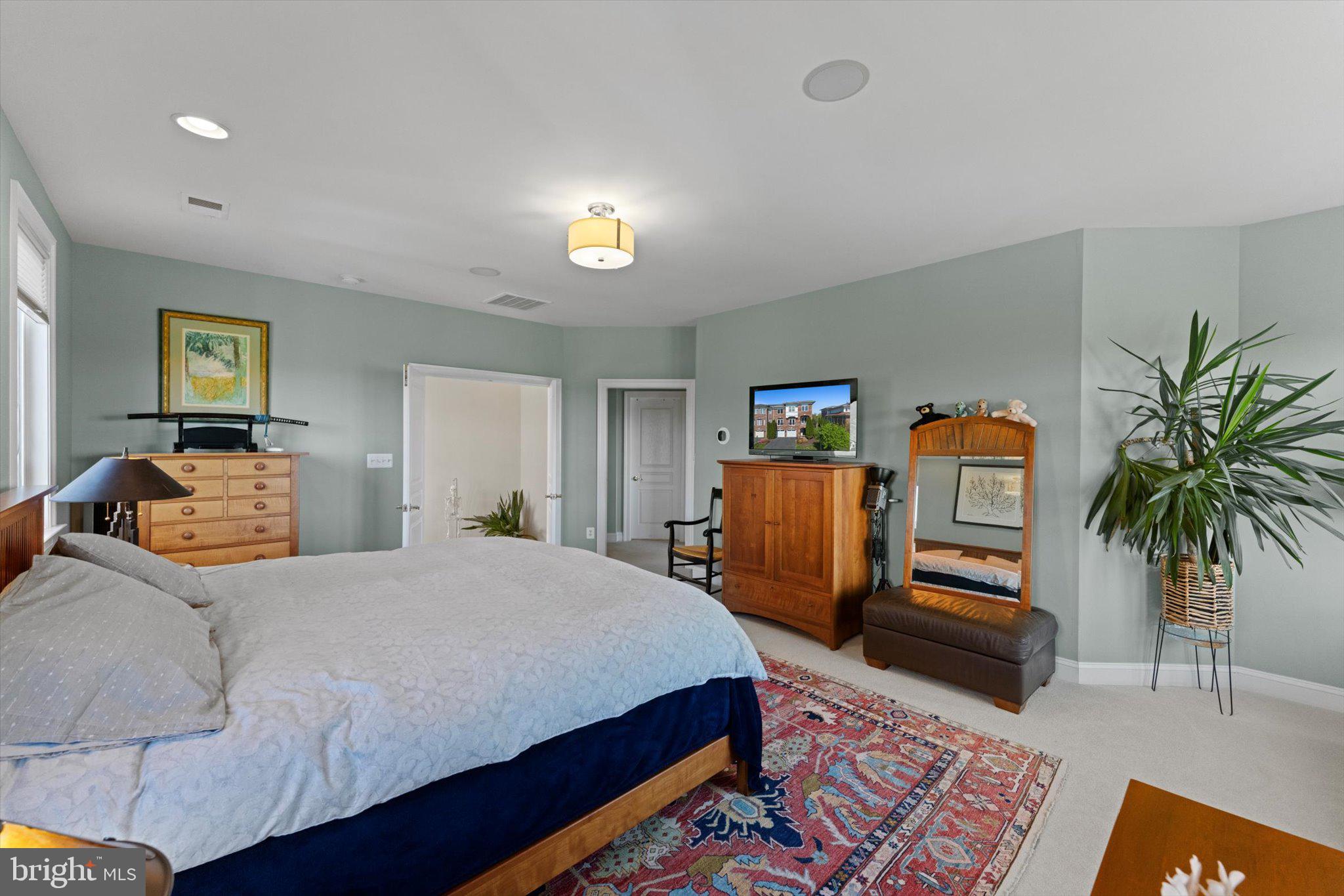 LANSDOWNE ON THE POTOMAC - Residential