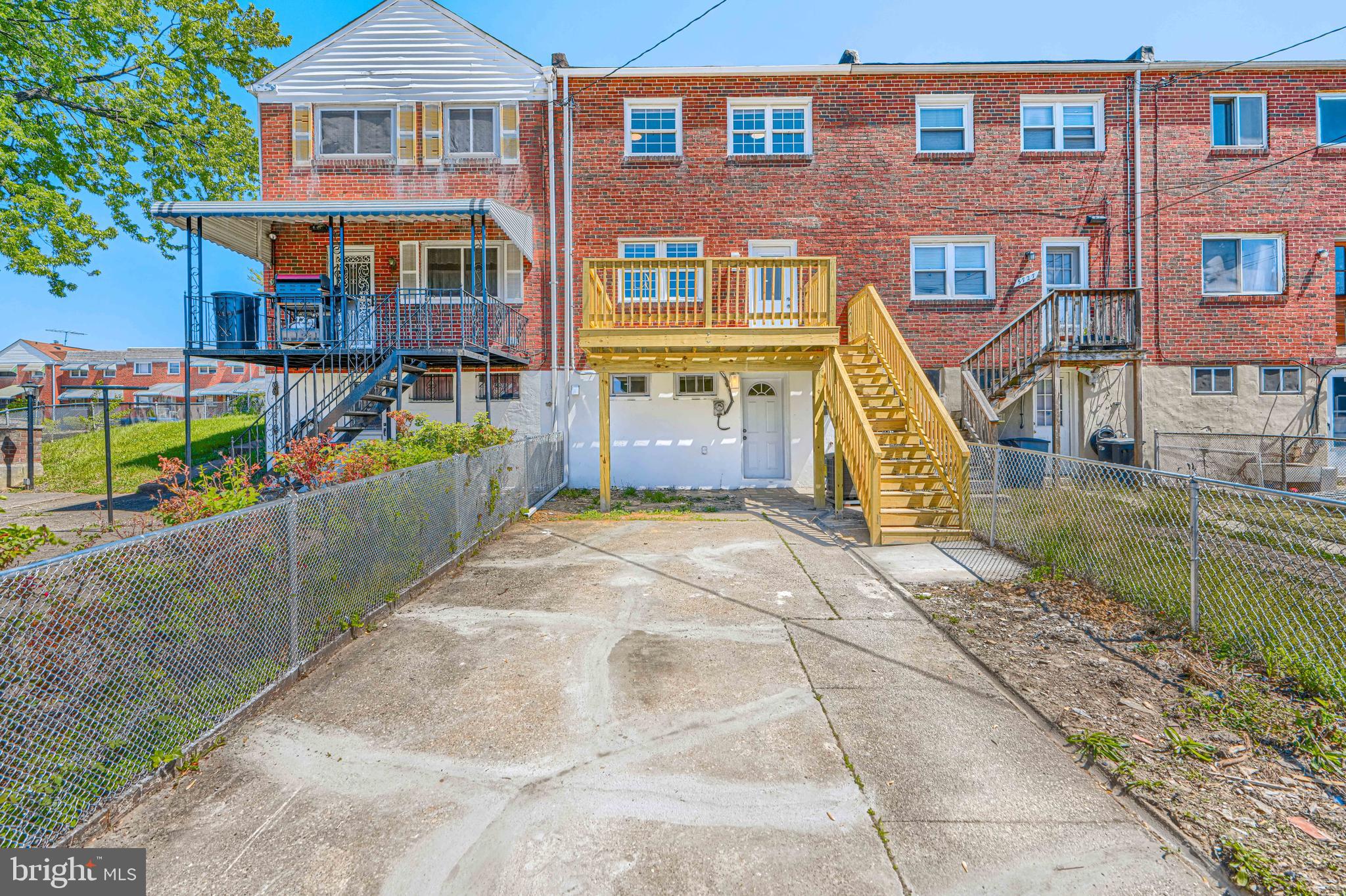 PARKSIDE - Residential