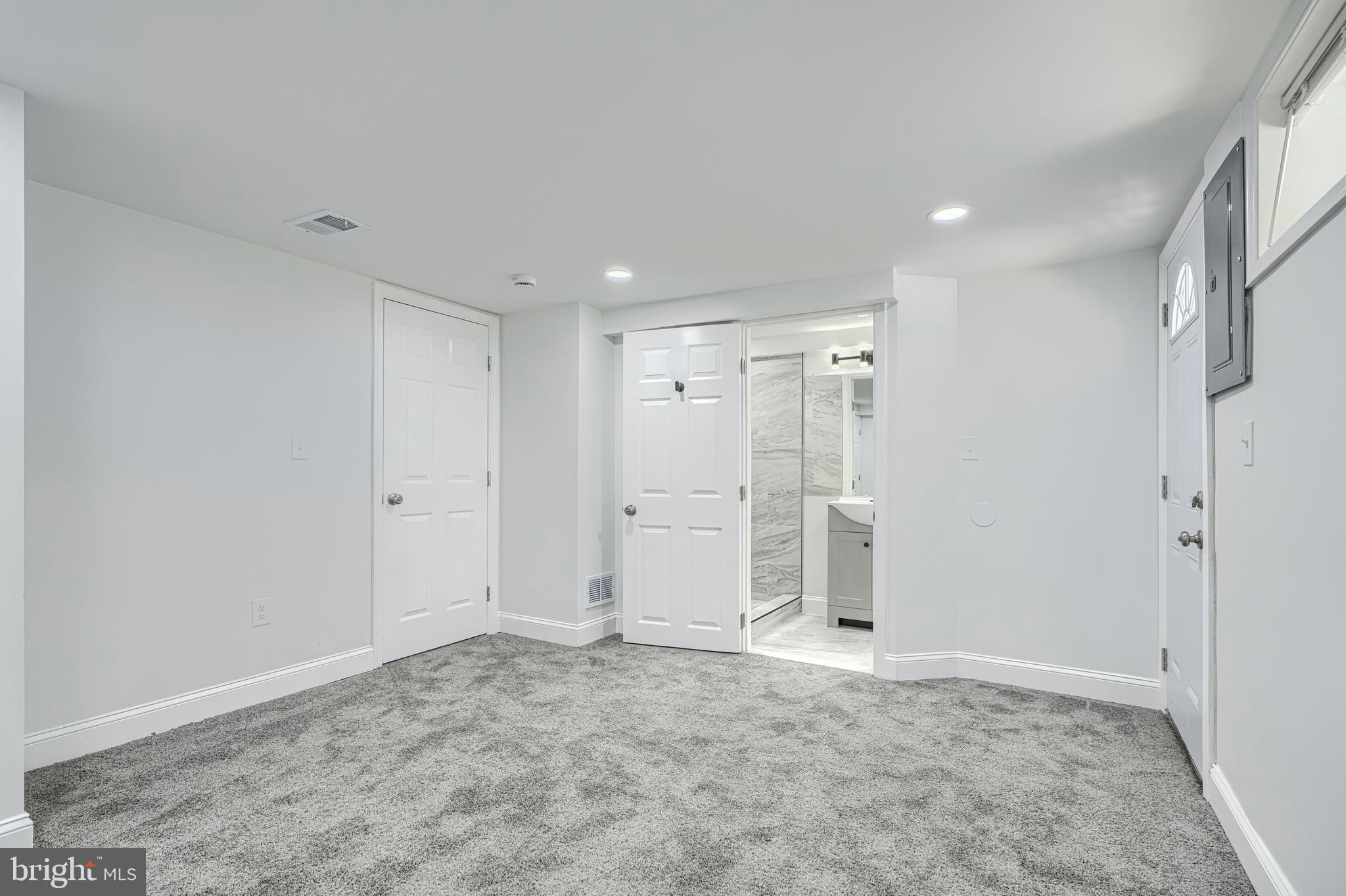 PARKSIDE - Residential