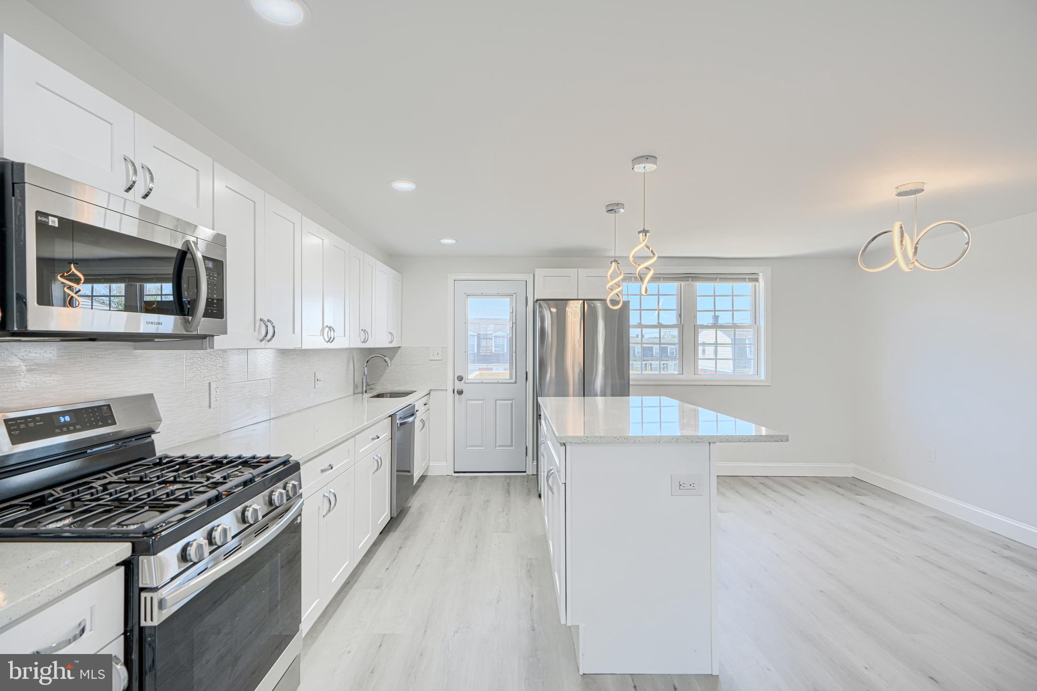 PARKSIDE - Residential