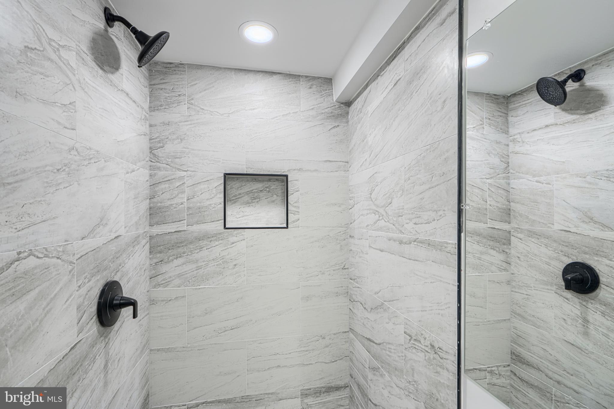 PARKSIDE - Residential