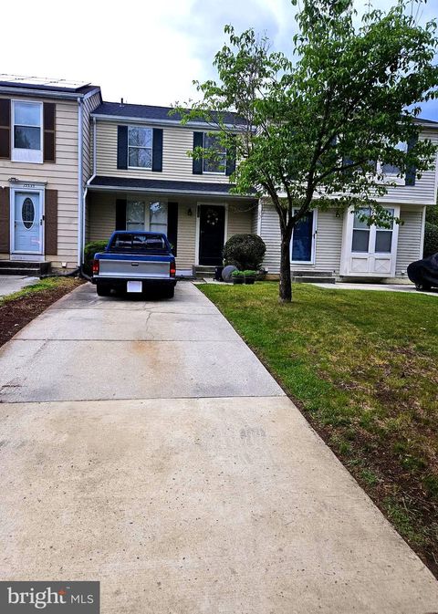 Townhouse For Sale - 15533 N Oak Court<br/> BOWIE, MD 20716