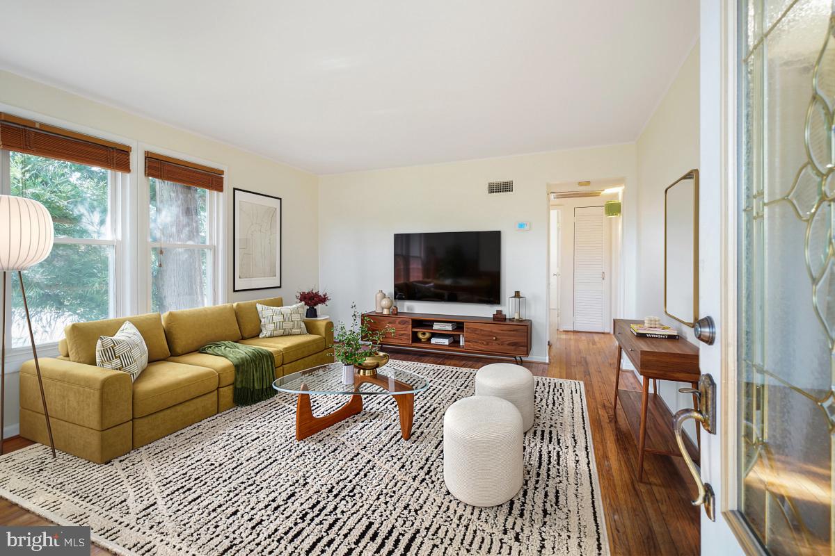 1224 SIMMONS DRIVE