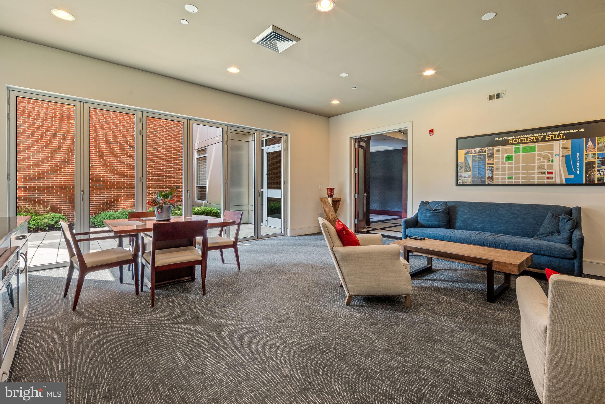 SOCIETY HILL - Residential