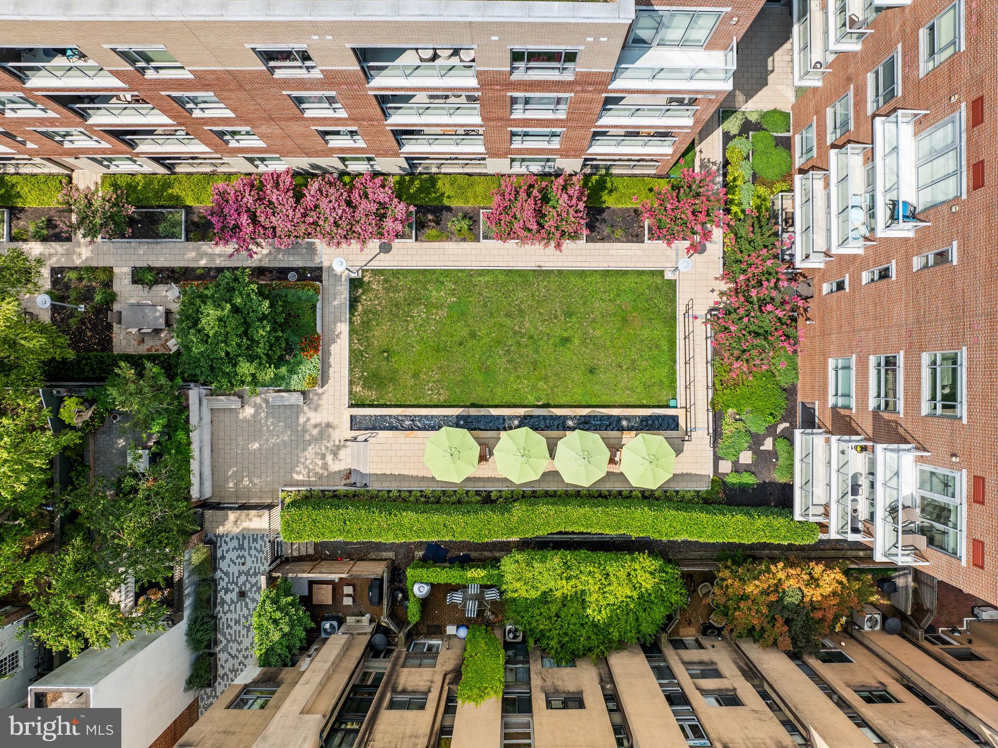 SOCIETY HILL - Residential