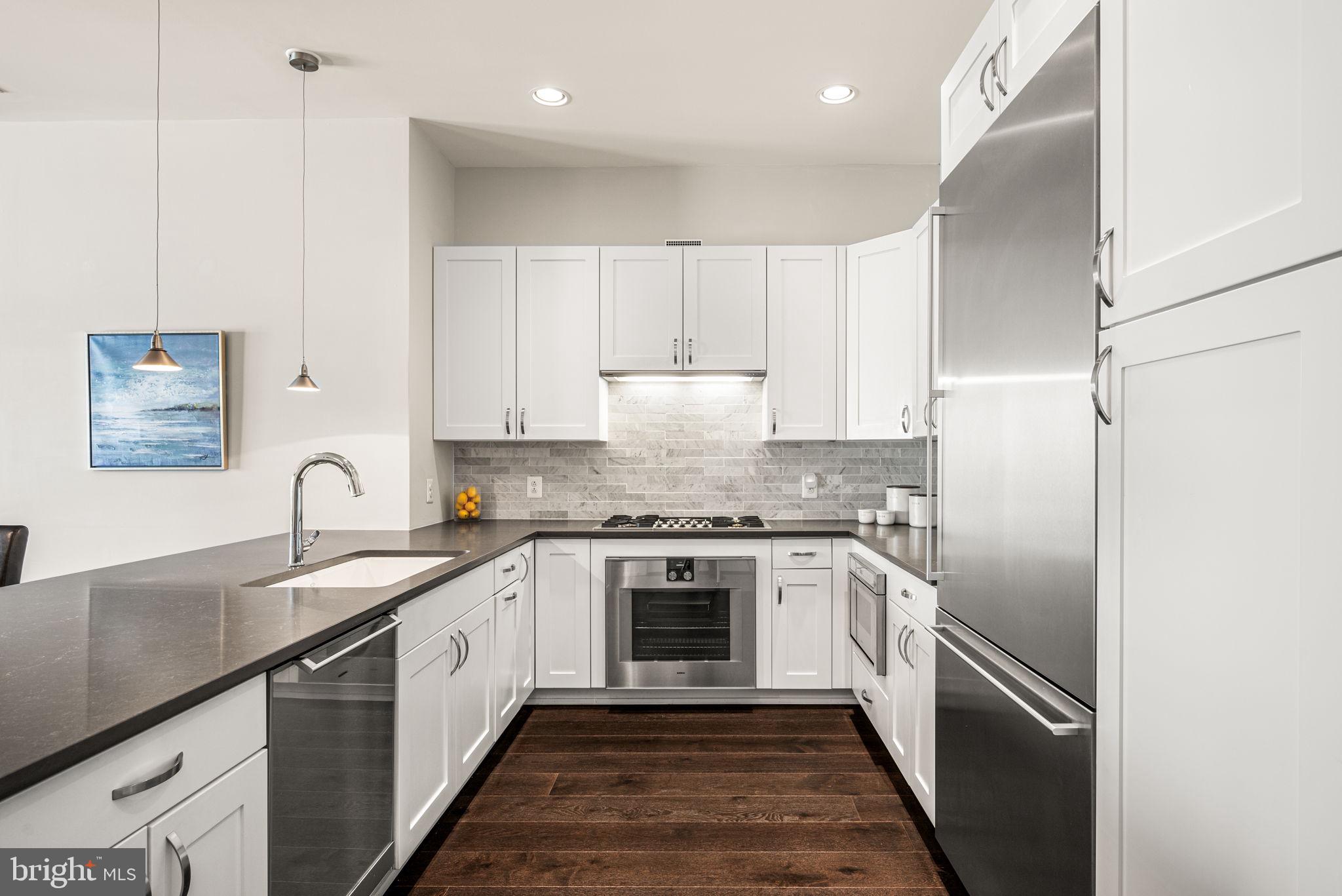 SOCIETY HILL - Residential