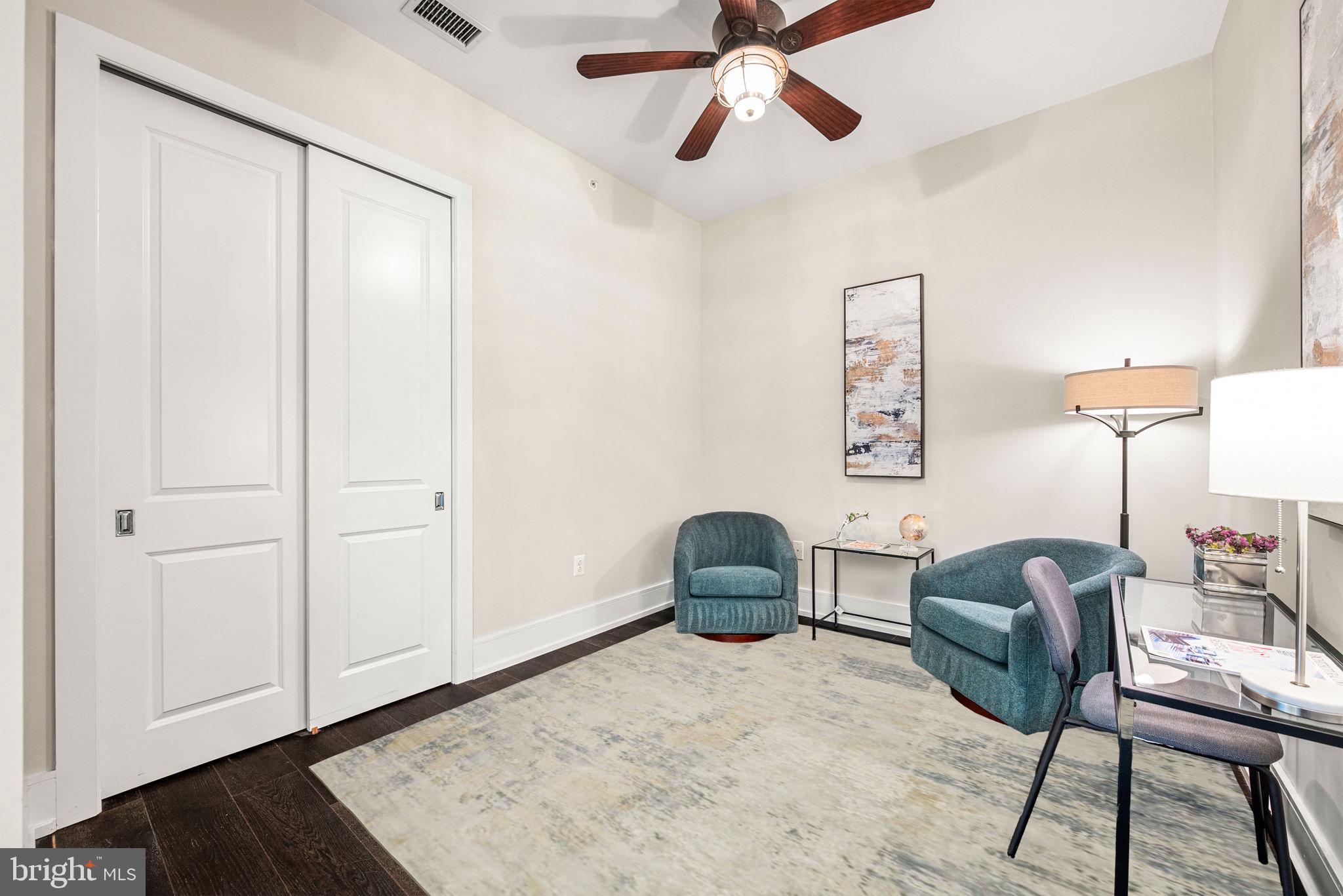 SOCIETY HILL - Residential