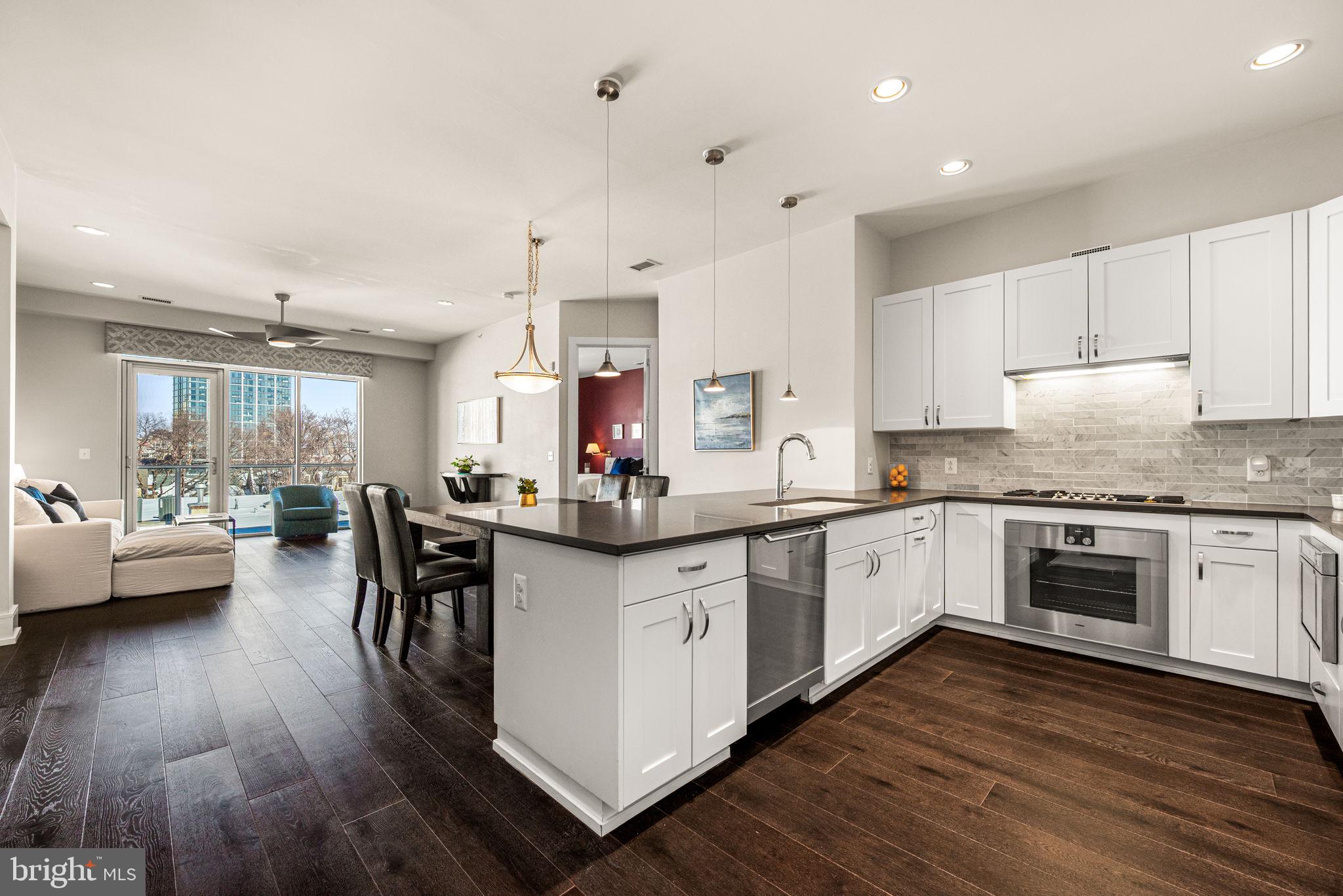 SOCIETY HILL - Residential