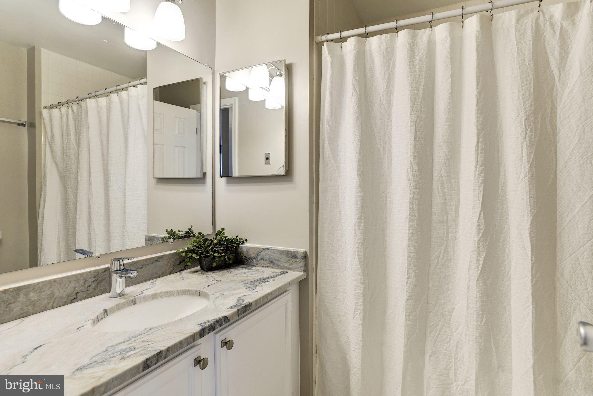 BRADDOCK PLACE - Residential