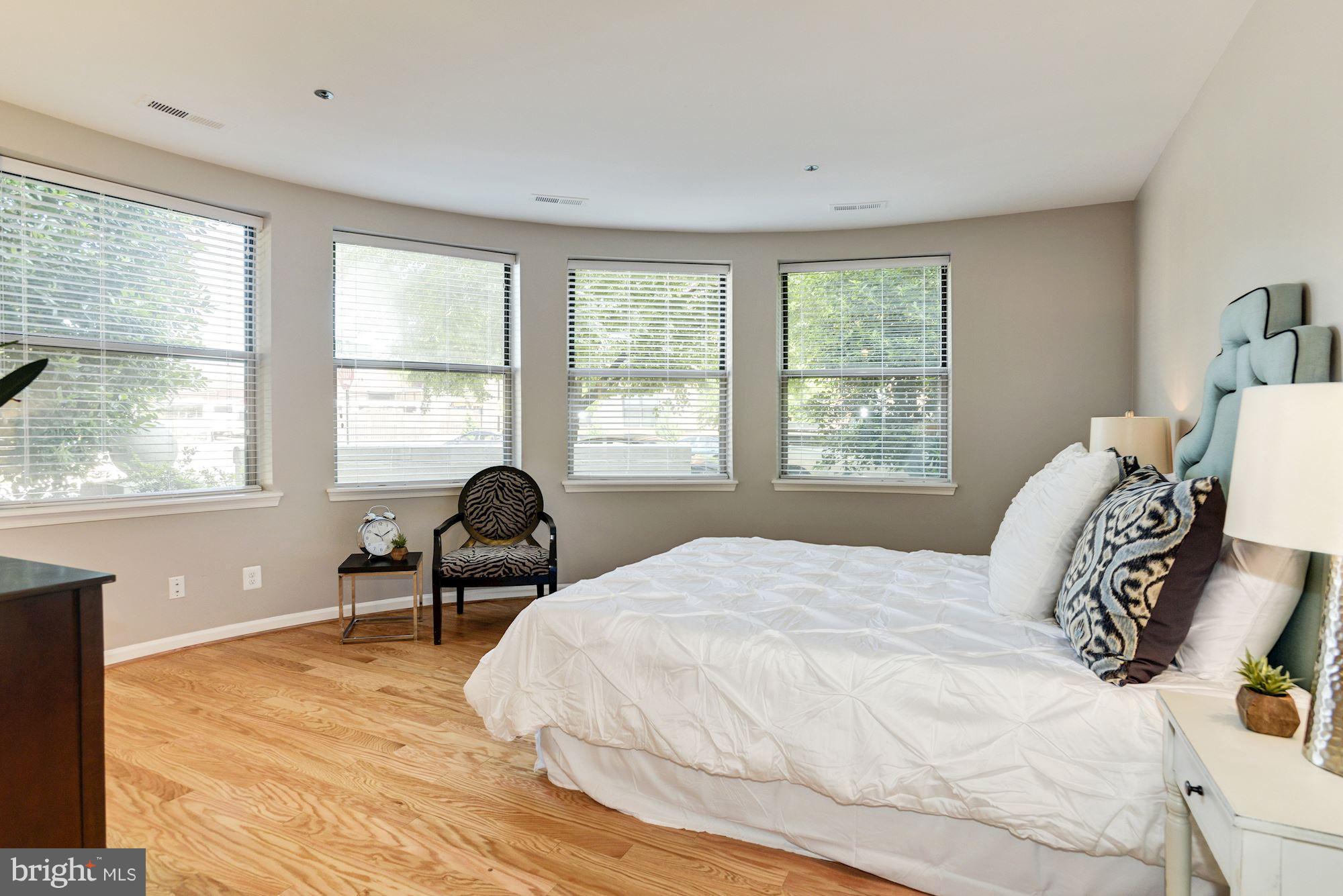 BRADDOCK PLACE - Residential