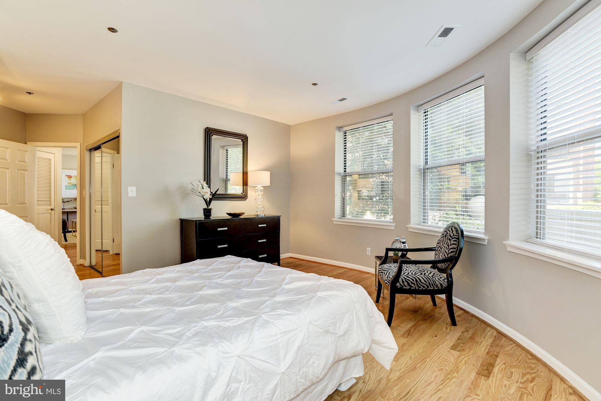 BRADDOCK PLACE - Residential