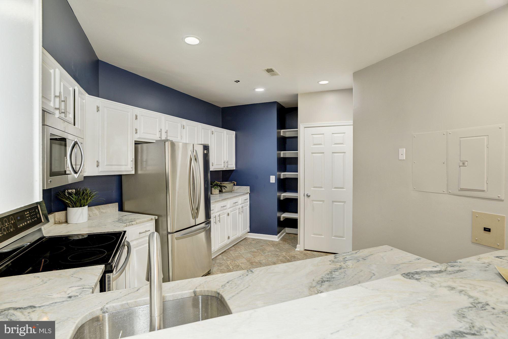 BRADDOCK PLACE - Residential