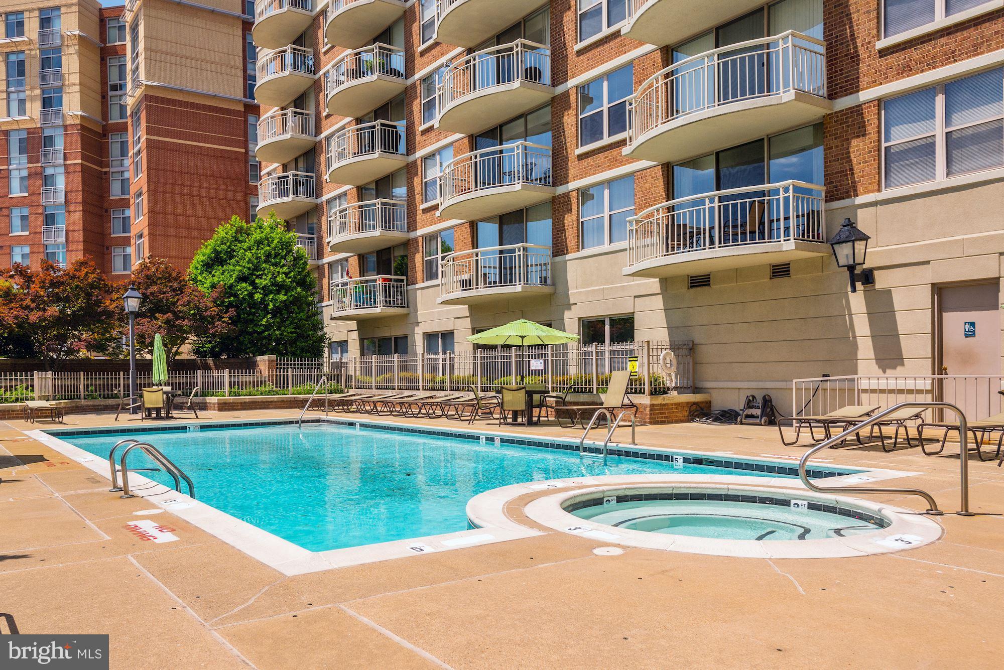 BRADDOCK PLACE - Residential