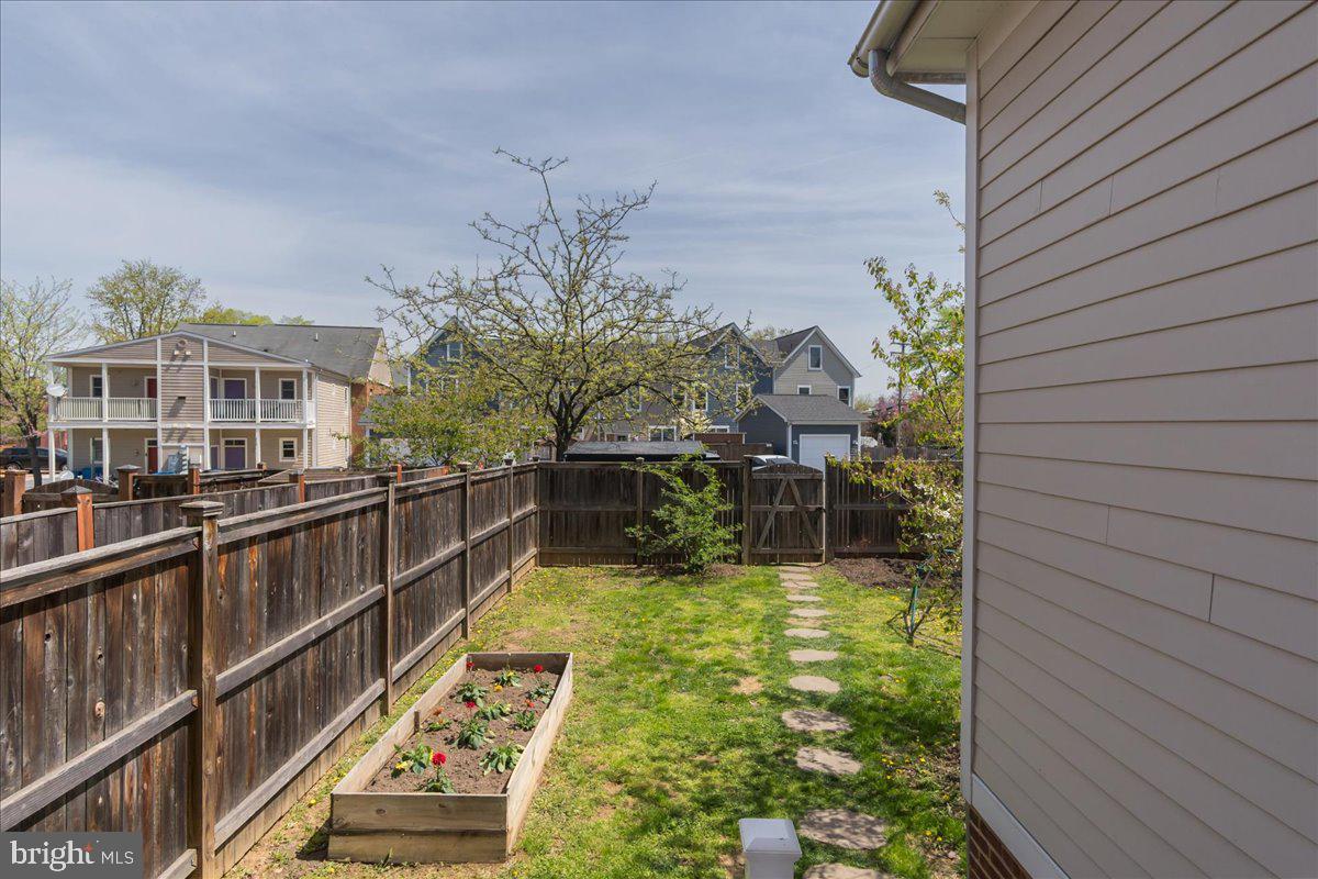 DOWNTOWN FREDERICK - Residential