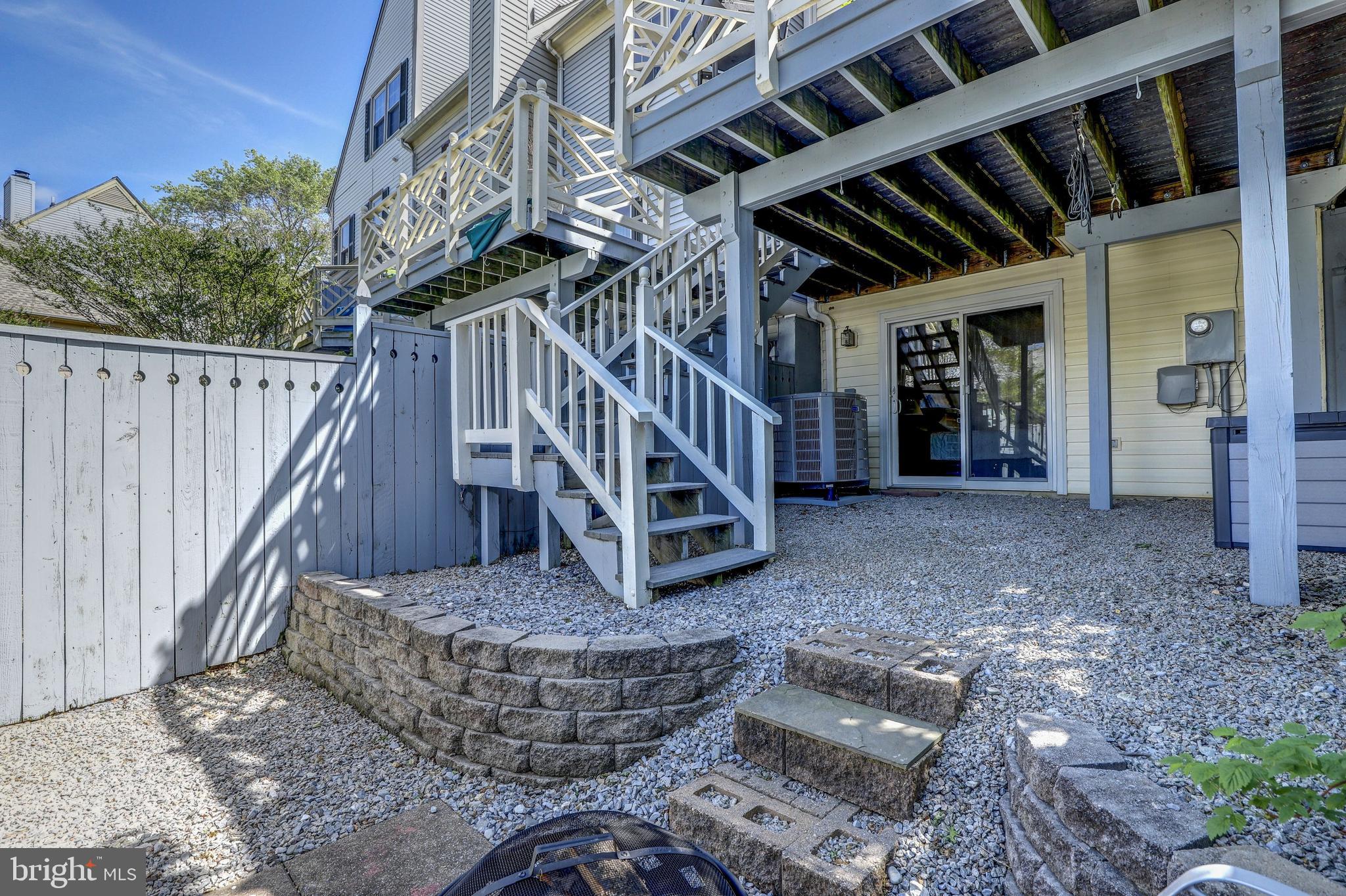 TACKETTS MILL - Residential