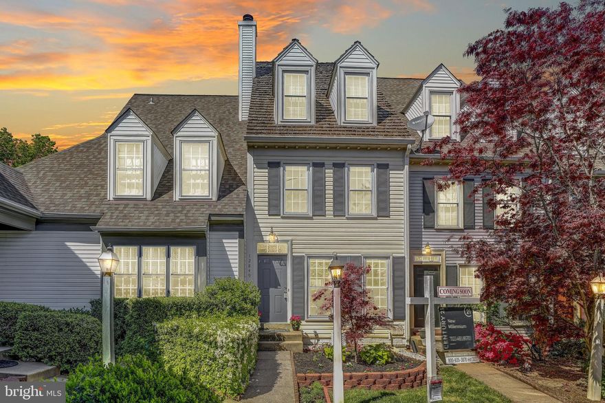 Fall in love with this amazingly well kept Lake Ridge townhome and make it yours today! The spacious living room has wood floors reflecting the natural light flowing in from the windows, and the owners installed crown molding and a stylish stone accent wall along the stairs to enhance the contemporary feel of this home. The main level offers a cozy wood burning fire place for enjoying chilly winter nights. Brand new granite counters in the kitchen create an inviting contemporary feel to the home, and from the kitchen, access the back deck constructed of maintenance free materials for years of reliable service! You'll love the remodeled master bathroom with elegant ceramic tile, and the ample sized master bedrooms offers a walk in closet for plenty of clothing storage! The upper level loft over the master bedroom provides for a great in home office! The fully finished basement has a full bathroom, easily useable as a third bedroom! Enjoy the fantastic location near many Woodbridge amenities and commuter routes!