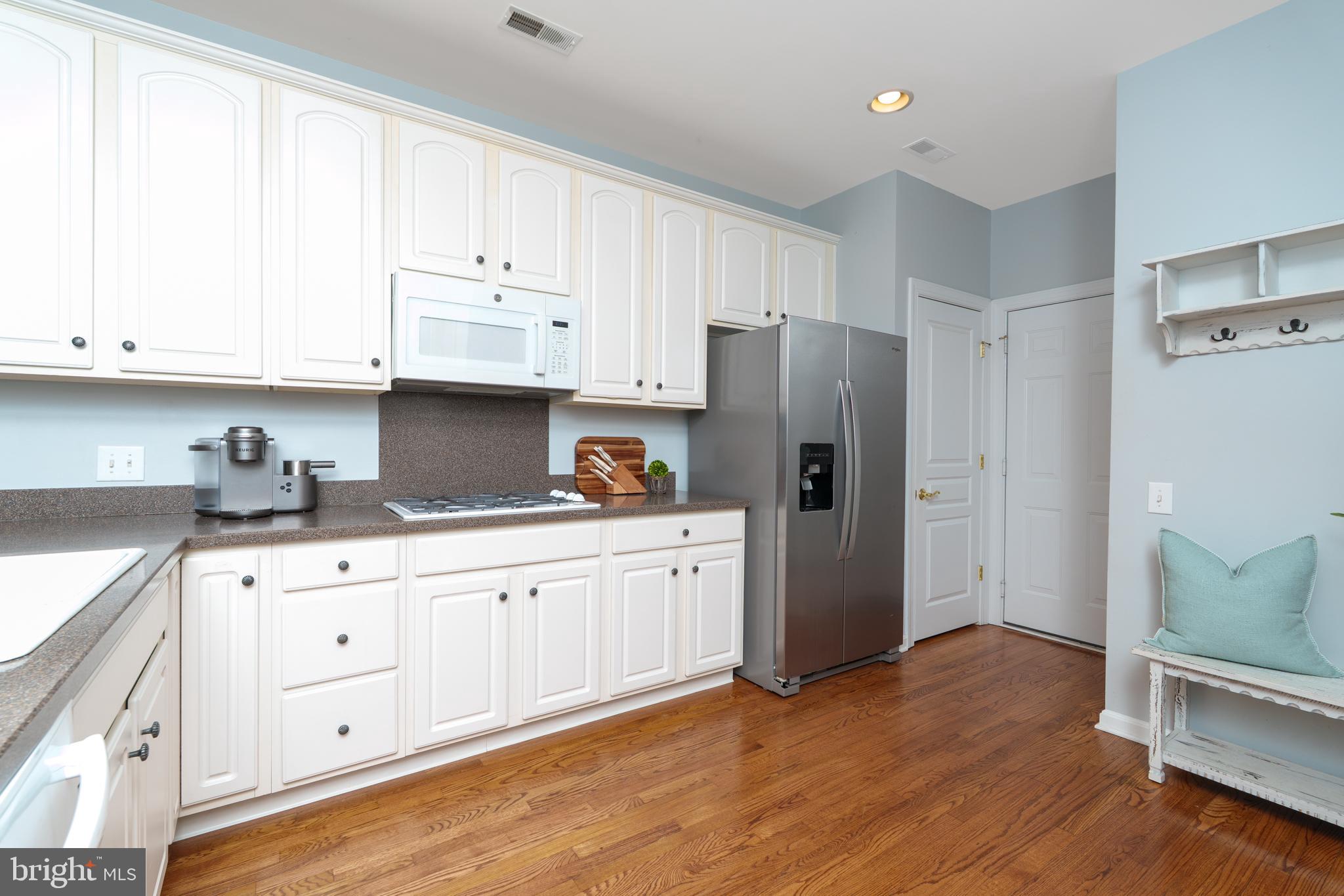 721 MERCERS MILL LANE 701