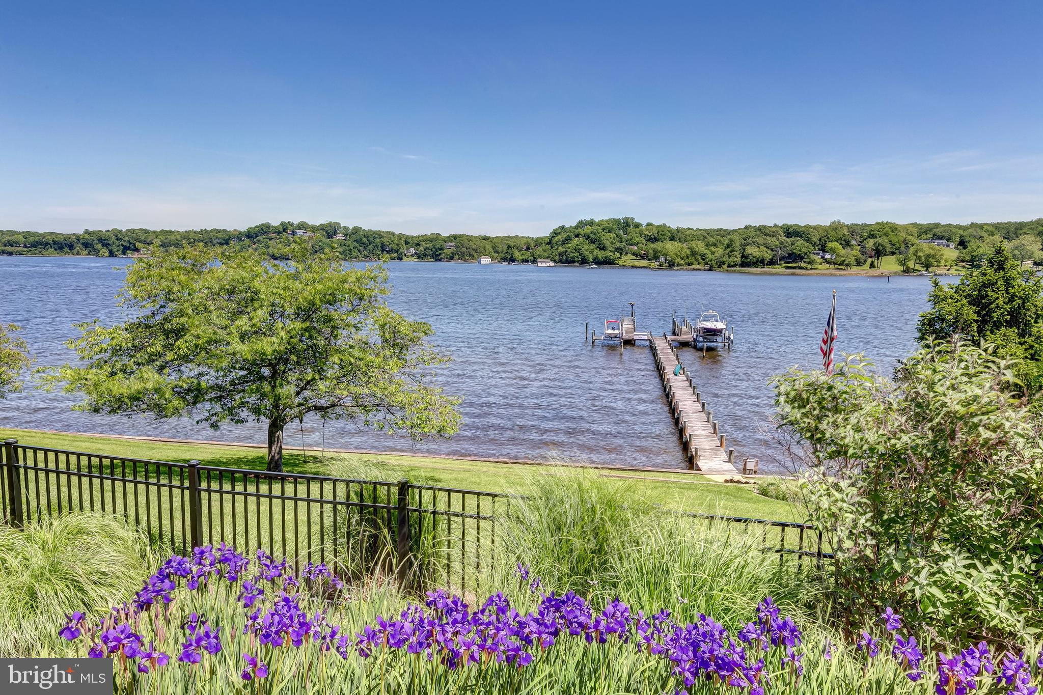 THE DOWNS - Residential