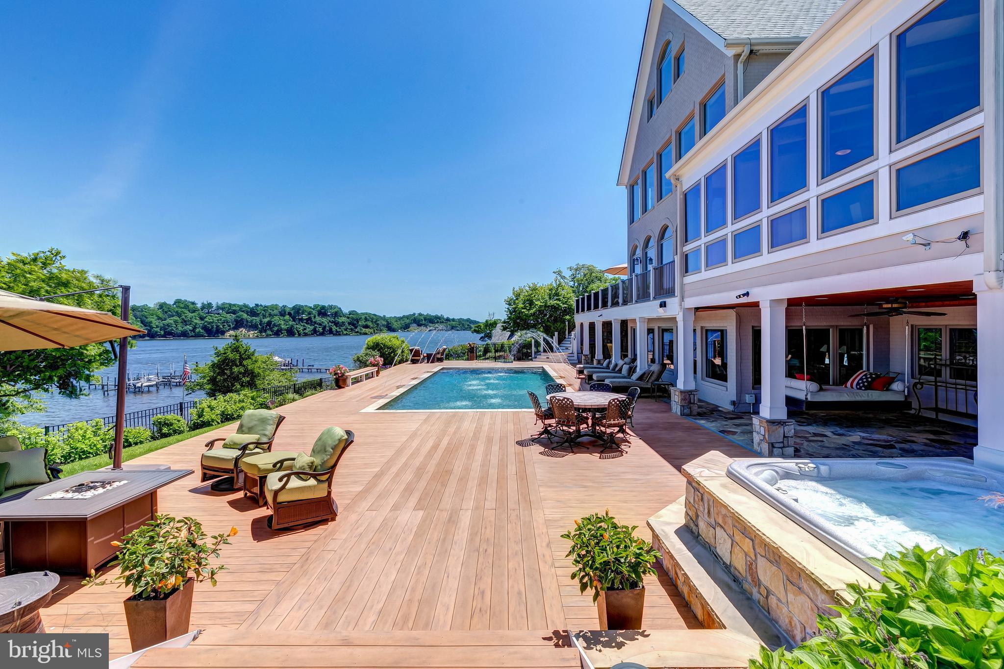 THE DOWNS - Residential