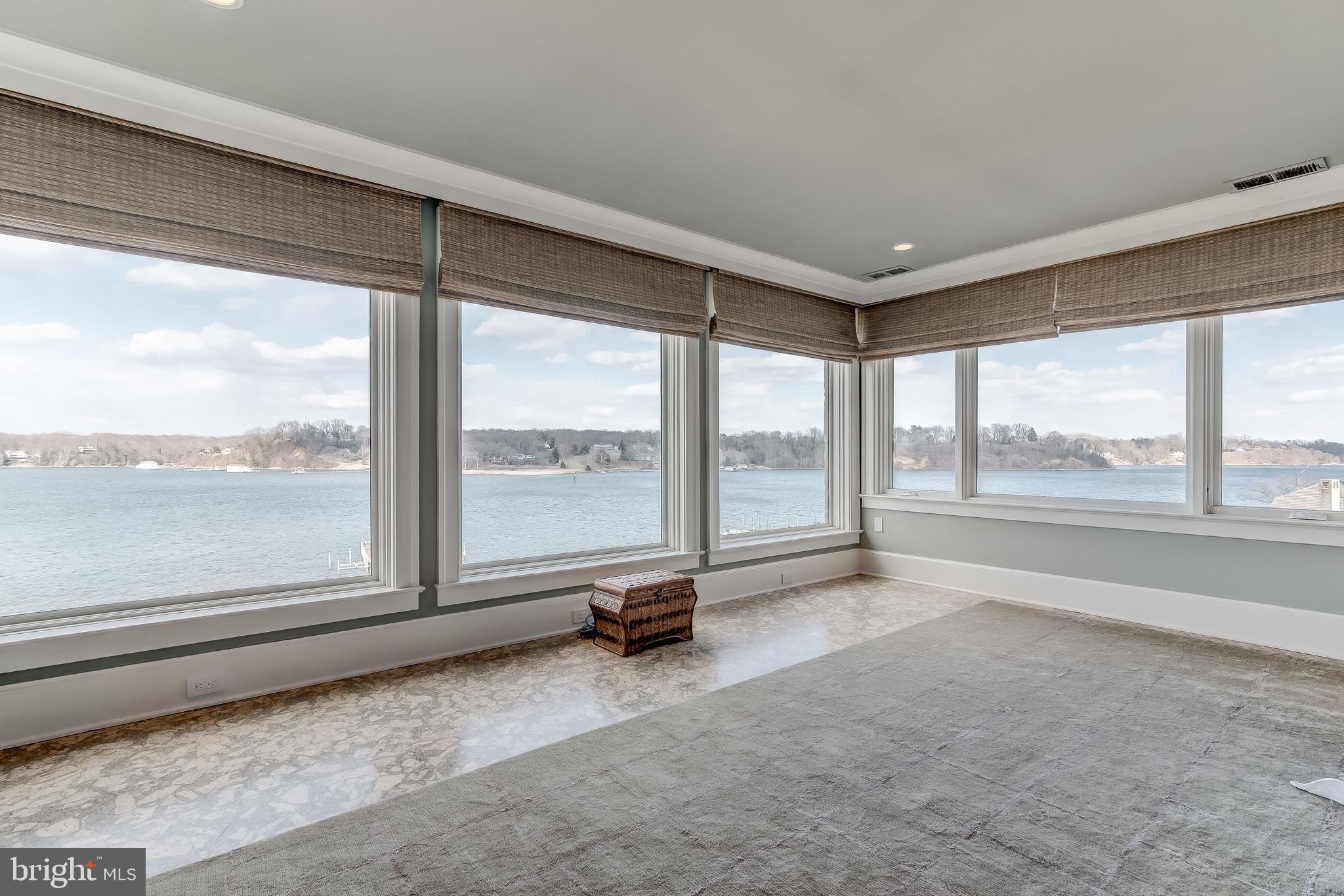 THE DOWNS - Residential