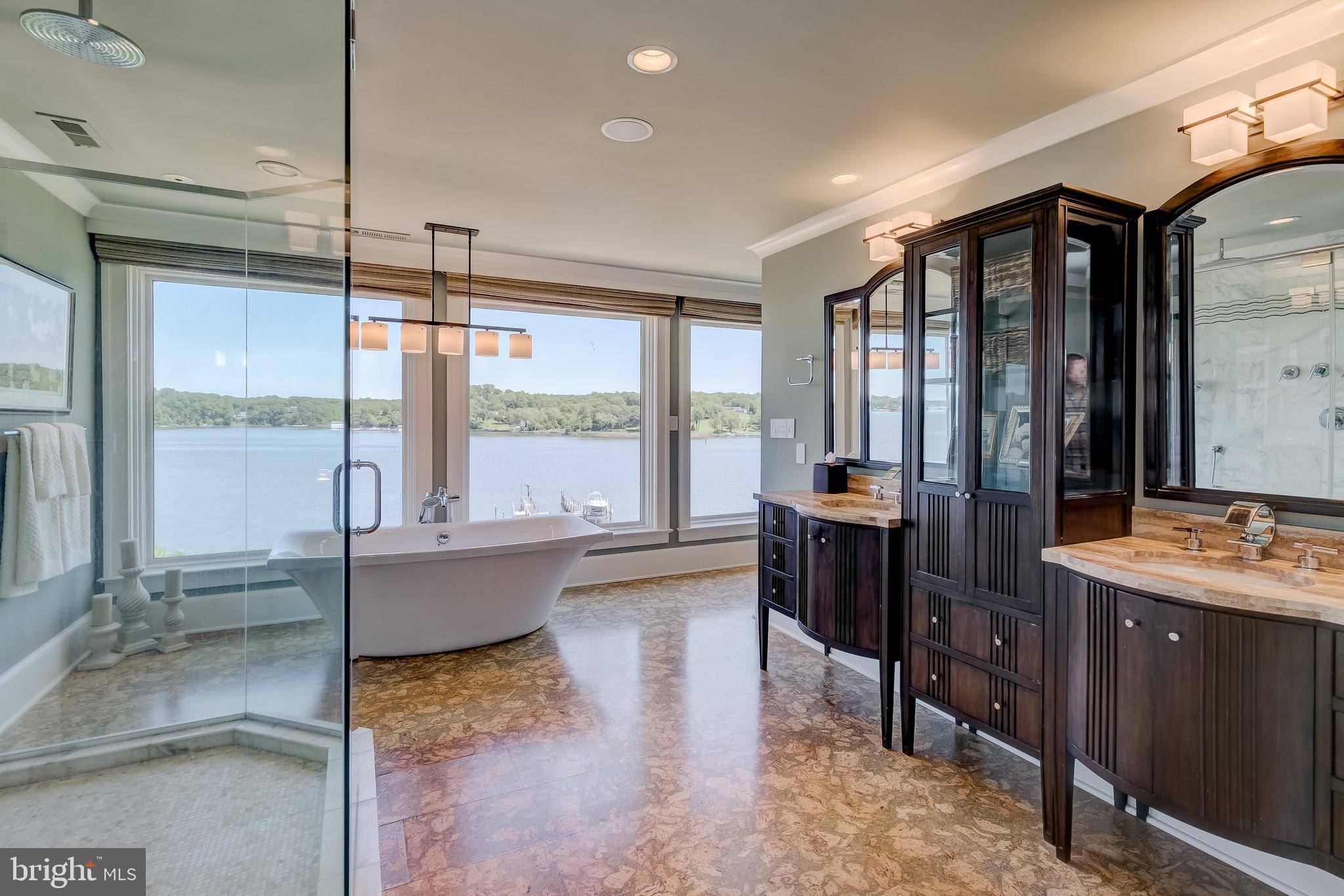 THE DOWNS - Residential