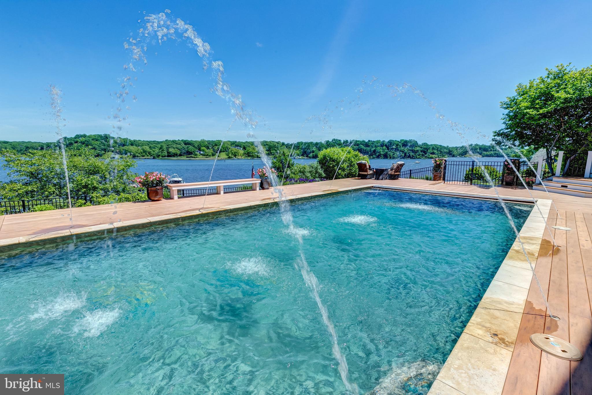 THE DOWNS - Residential