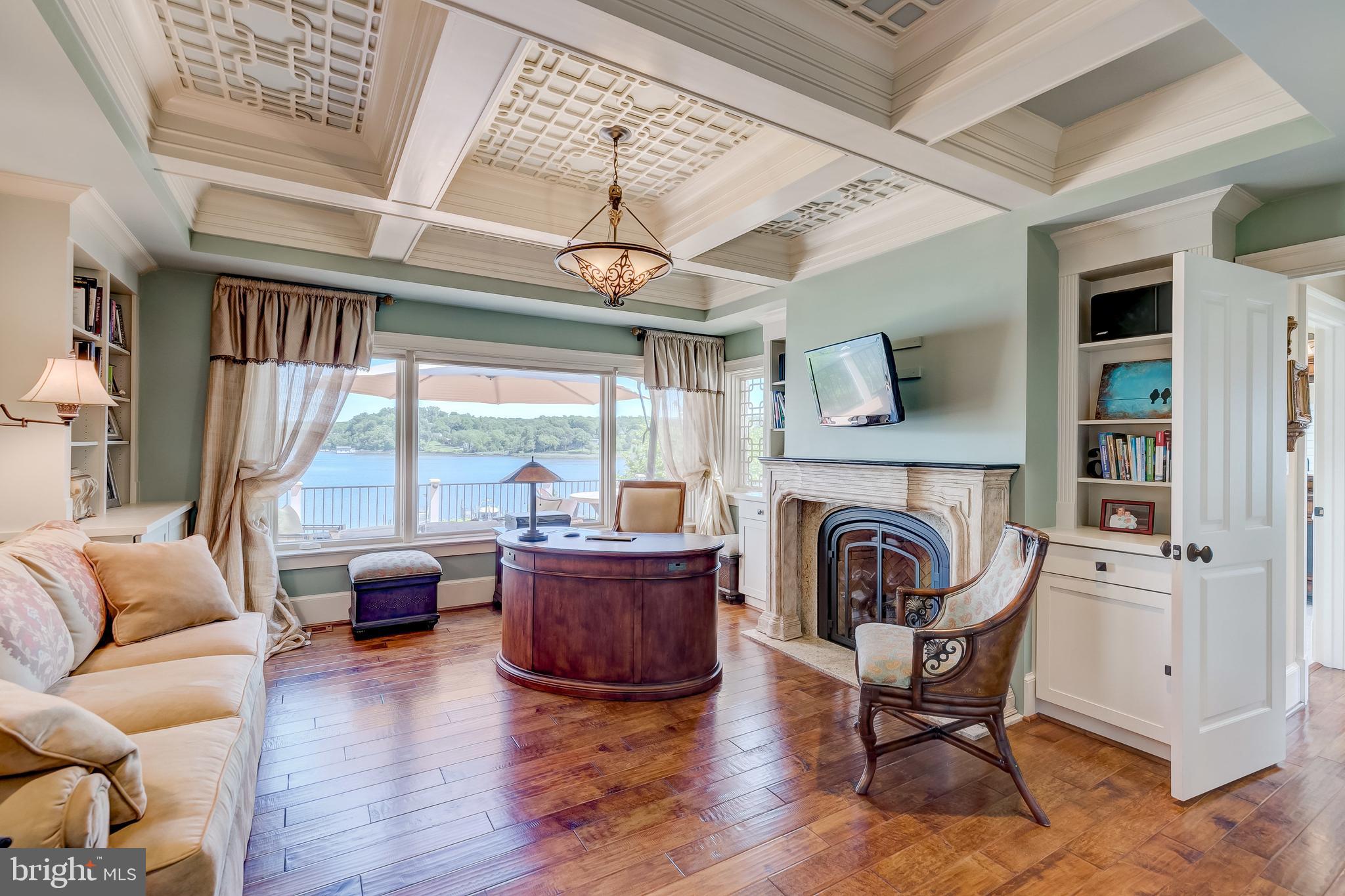 THE DOWNS - Residential