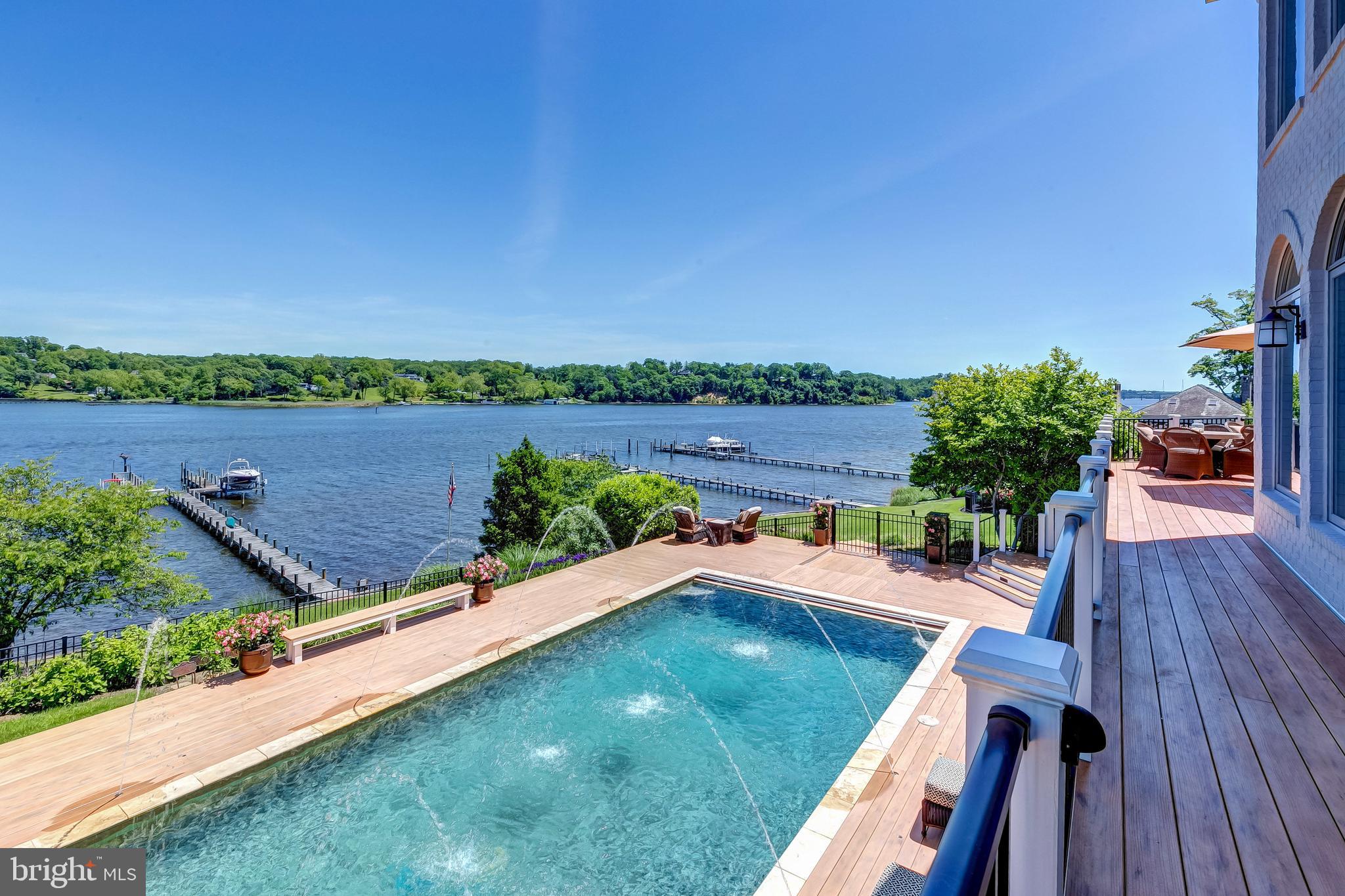 THE DOWNS - Residential