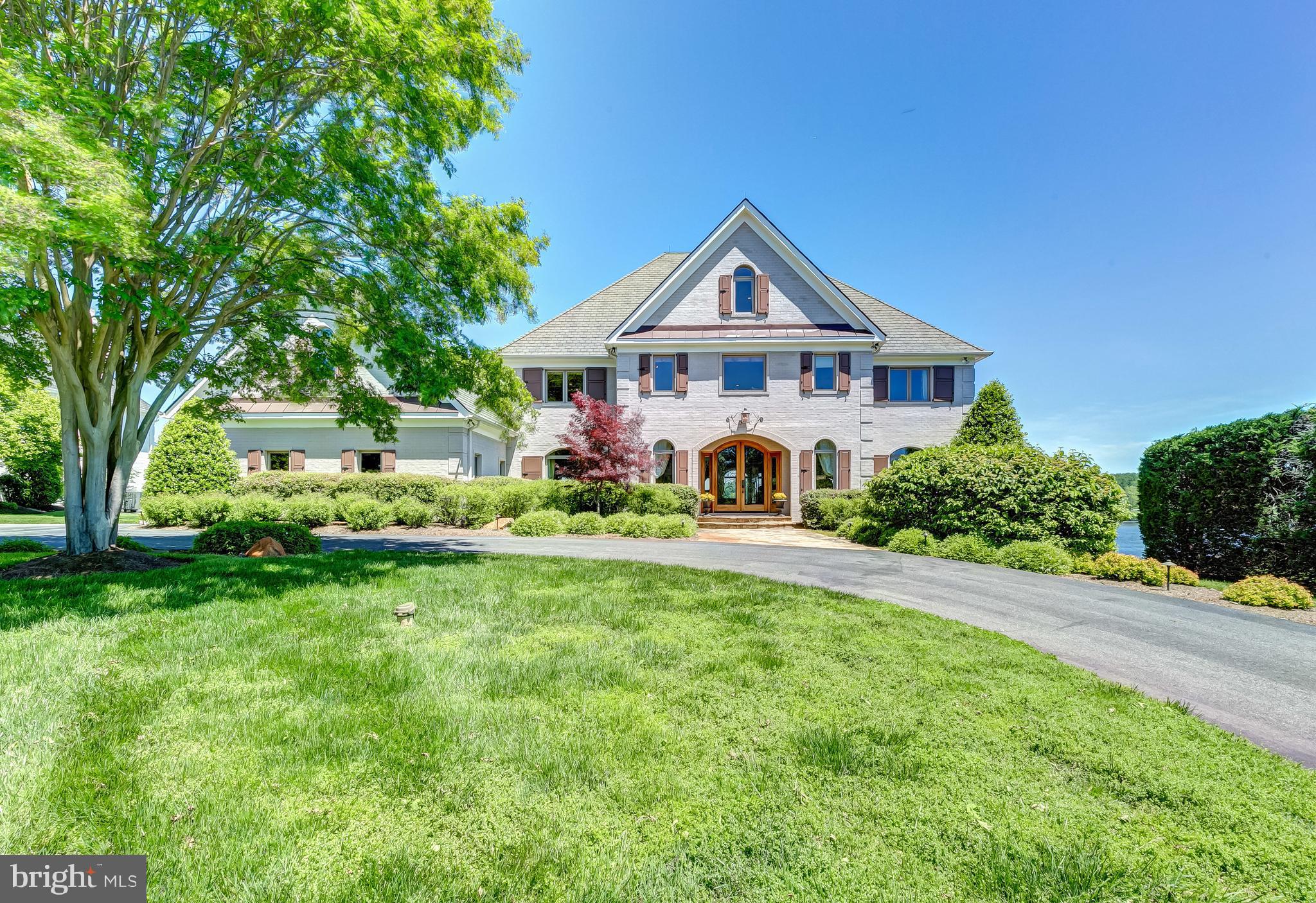 THE DOWNS - Residential