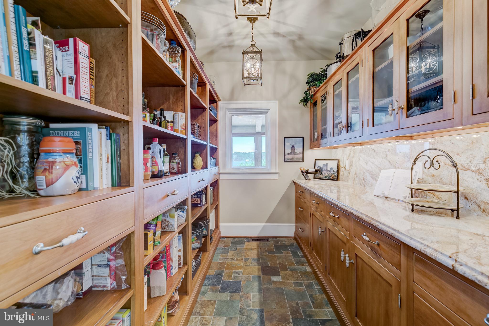 THE DOWNS - Residential