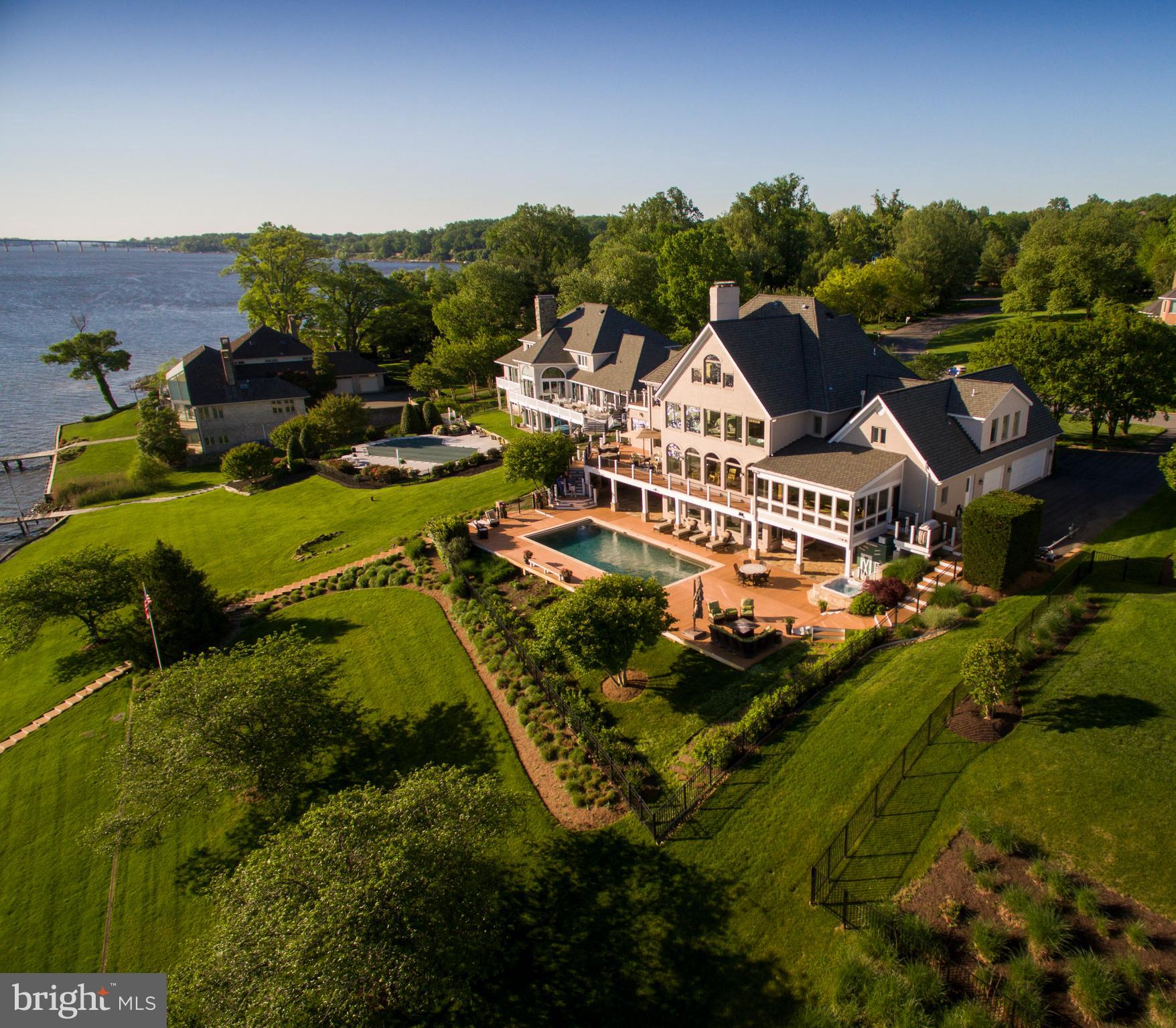 THE DOWNS - Residential