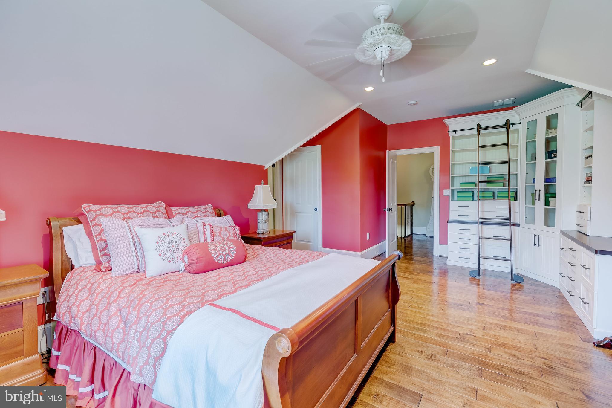 THE DOWNS - Residential